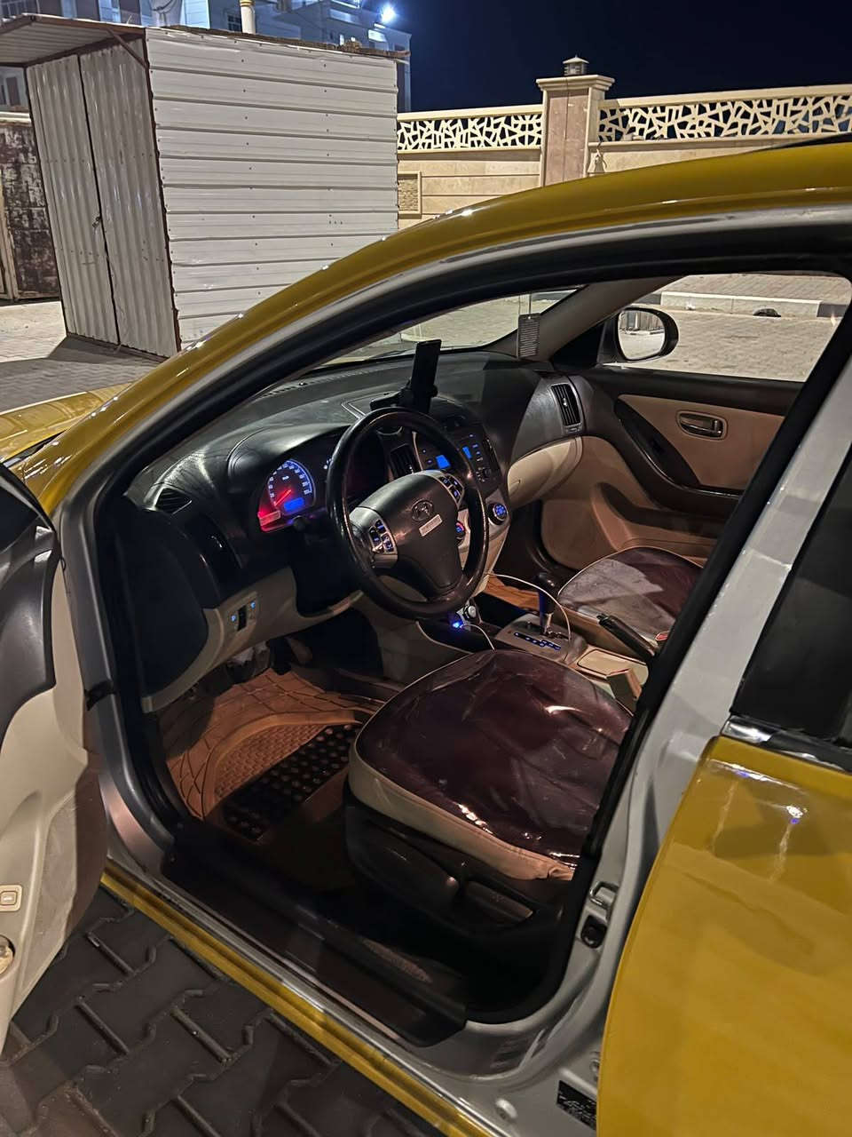 سلام عليكم النترا للبيع موديل 10خليجي فول مواصفات مكينه كير حداديه تبريد تايرات كهربائيات كله جدد جاهزا اي نقص مابيه دوشمه عام  ضرر جاملغ امامي فقط باقي كفاله سنويه جديده بسمي مصفرها هيئه غرامات جاهزه منكلشي سعرها 93بيه مجال لشراي مكاني السماوه ***********
