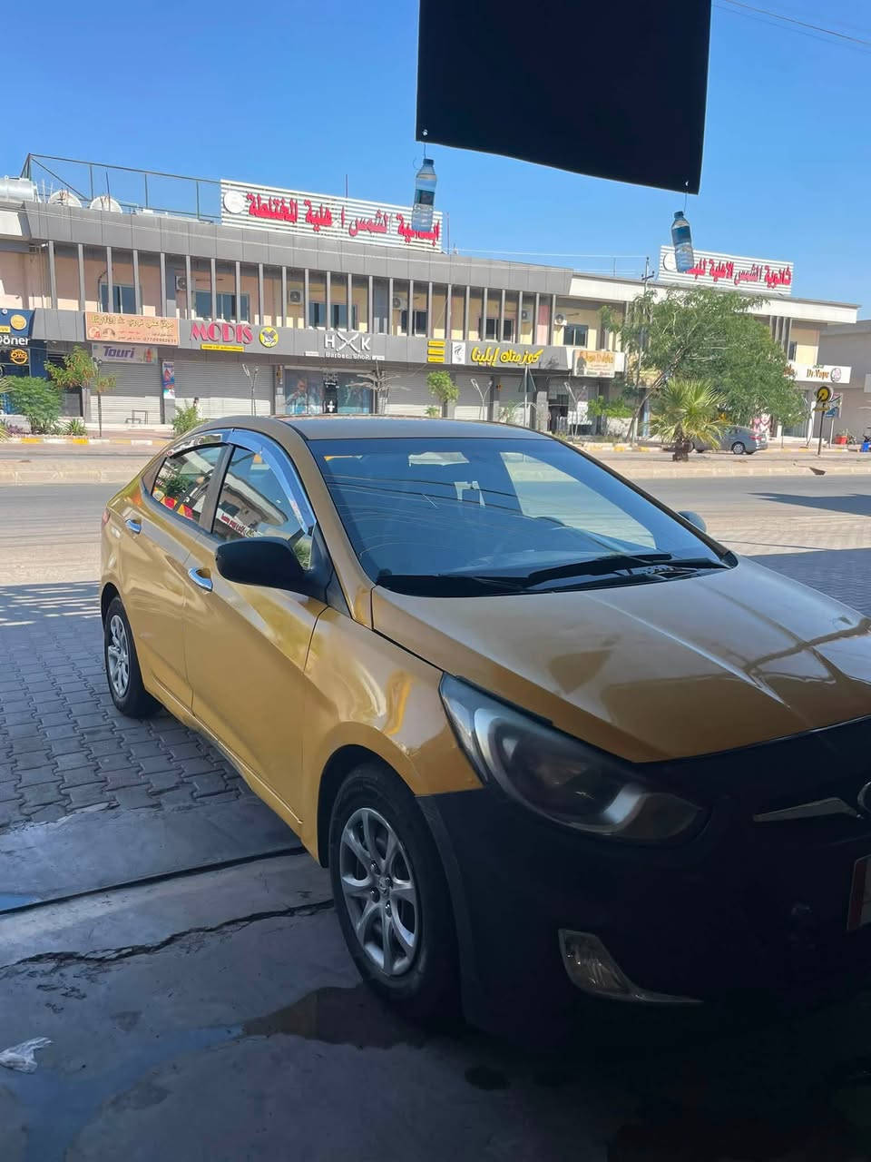 سلام عليكم سيارة اكسنت ٢٠١٢للبيع مشروع وطني بطاقة بانزين بيها وارد كندي ضرر فقط بونيد مبدل.... نظام ABSتبريد شغال جديد حدادية جديدة تخم تايرات جديد دسكات ظفيرة محرك جديدة كلشي بيها جاهزة شغل وطلع السعر٨٣ رقم الهاتف ***********
