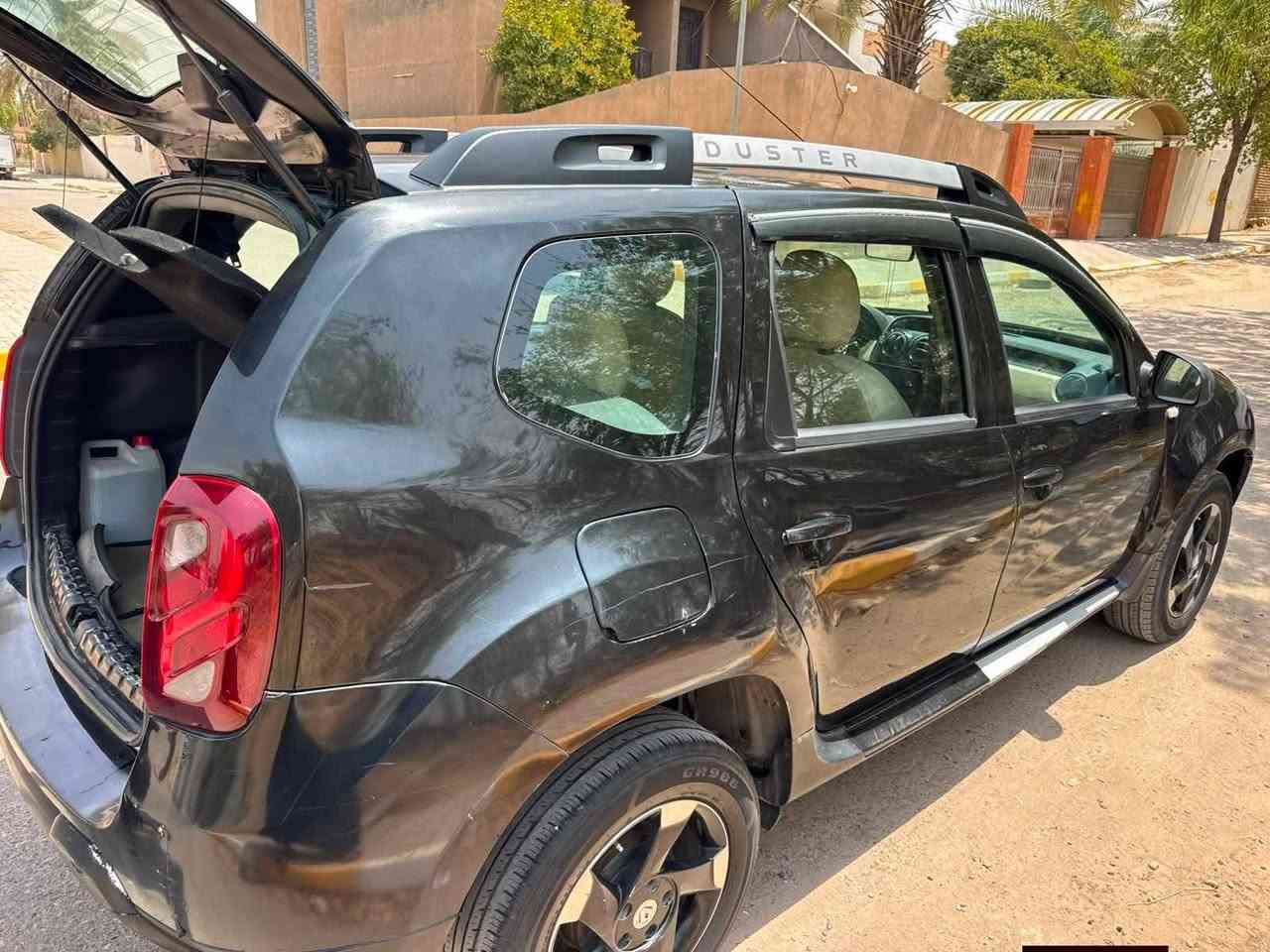 السلام عليكم
رينو داستر 2018
رقم بغداد حره تحويل مباشر
مكفوله من الصبغ والتبديل بيها بارد بالباب الخلفي
 وكير ومكنيه ممفتوحات
تبريد ثلج
جاهزه وجديده مابيها نقص
  للاستفسار ***********
