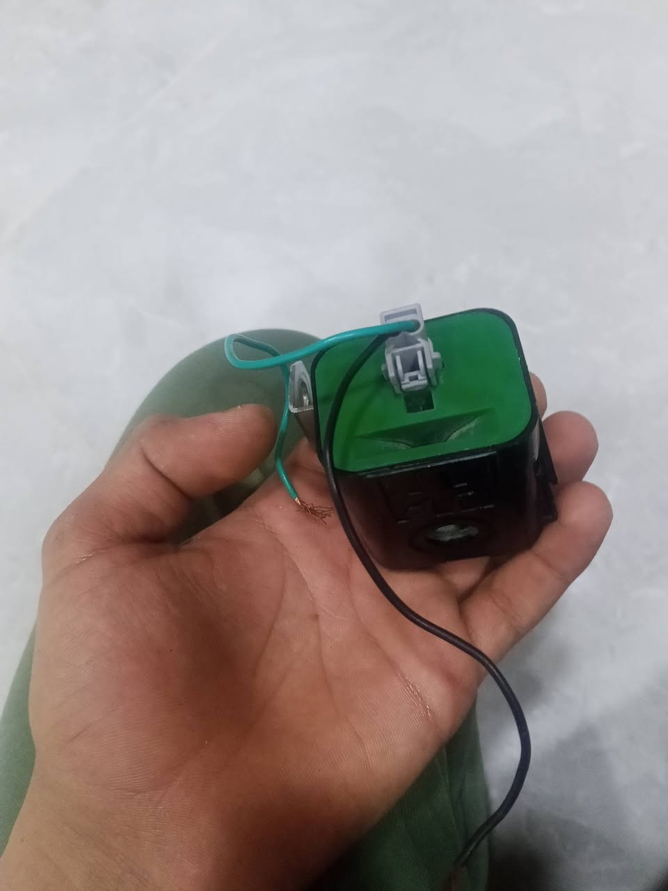 السلام عليكم شباب جهازات مال بك للبيع جعب اسود+جعب اخضر سعر خاص‏اتصل ‪***********‬‏
