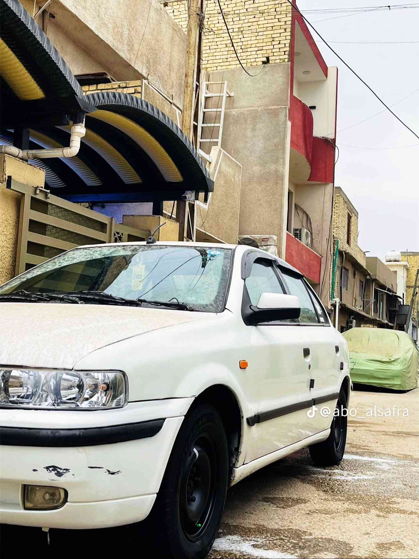 سمندموديل 10السيارة خير من الله بيها قطعه صبغ سعرها 40وبيها مجال بسمي ثاني يوم احولك***********

نص مكتوب في الصور:
- @abo_alsafra