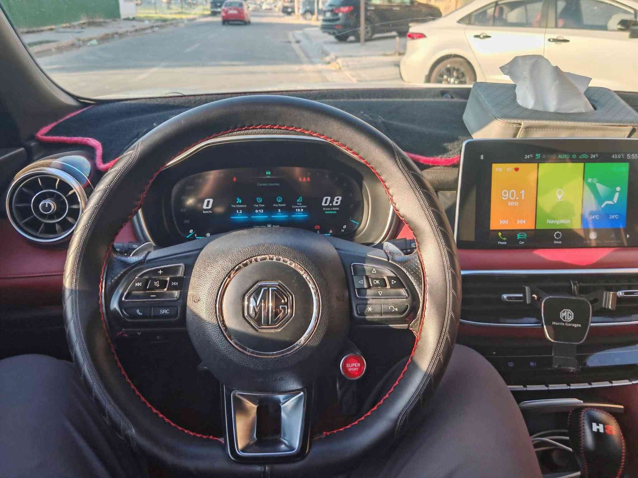 للبيع سيارة ام اجي HS MG 2020 تروفي
#للبيع MG Hs 3.0T فول 1/1
‎‏‎‏‎موديل : 2020 
فئة تروفي اعلى فئة بال hs

‎ المحرك : 2.0  توربو (بنزين)
مع امكانية تفعيل الدفع الرباعي.
سيارة فخمة جدا!

‎‏‎اللون: ابيض 
العداد 60 الف كم 
خليجي من العراق الشركة الرسمية.

بيها بارد بسيط جدا بين باب السائق والخلفي حتى بالصور ممبين وضربات حصو صغير بالجامه الامامية معالجها (بالصور موضحهن) اثر من تطلع على السريع والطرق يطفر عليك.

والباقي شخوط وطخات بالدعاميه وغيرها الي اعتيادي لاي سيارة لأكثر من كم سنة بالشارع. الداخل نظيف جدا.
 
مكان السيارة: بغداد الغدير قرب ساحة ميسلون.

 ‎ السيارة مرقمة بغداد سنوية مجدده لخمس سنوات هاي السنة والرقم جديد ايضا

جميع الصيانة الدورية معمولة لها:
- تبديل دهن محرك وفلاتر محرك والشوته والتبريد كل 4500 كم بافضل الانواع من موتل اكس كلين بلس
- تنظيف ال10 الف وال20 وال30 الكامله مع فلاش دهن محرك بين كل تبديله وتبديله.
- 40 الف تبديل زيت الكير مع الفلتر.
- 50 الف تنظيف محرك والخزان تنظيفه ال bg الكامل 4 علب. 
- اطارات حديثة قبل سنه مبدل صيني اصلي معروف.
- تبديل وتنظيف سائل الفريزر مبرد السيارة بالشركه.
- تبديل بطارية AGM تركي Mutlu اصلي وكالة 70 امبير قبل كم شهر اطول اكثر من 3.5 الى 4 سنين يله يحتاج تبدله.
- يعني مصاريف الصيانه الدوريه الى حد ال 60 الف كم المكلفه كلها كامله ميحتاج تحير بيها.

المواصفات:
داخل جلد احمر 
محرك 2.0 تيربو
ناقل سرعة دبل كلتش 7 سرعات
قوة المحرك 231 حصان
عزم الدوران 360 نيوتن/متر
‏نضام AWD فور ويل
جنط 18 المنيوم
اطارات جديده
مصابيح نهارية LED
اضاءة ترحيبية
هاند بريك الكتروني ( بصمة هاند بريك)
مكابح انتظار الكترونية AutoHold
‏A.B.S
نظام الثبات الالكتروني ESP
نظام توزيع قوة الكبح EPD
نظام مكابح المنعطفات CBC
نظام مراقبة ضغط الهواء في الاطارات
نظام مساعد صعود التلال HAC
نظام مساعد نزول التلال HDC
نظام مكابح من كونتينتال
حساس خلفي
نظام ايقاف المحرك عند الانتظار Stop&Go
مرايا كهربائية مع تدفئة
اشارات في المرايا الجانبية
مرايا قابلة للطي كهربائيا
مقود جلد
فتحة تكيييف خلفي
نوافذ كهربائية مع فتح واغلاف اوتوماتيكي
مثبت سرعة
بصمة
مقود قابل للتعديل
شاشة 10.1 انج
نظام ملاحة (نافيجيشن)
ثلاجة
بلوتوث
مداخل USB  مع شاحن
‏Android Auto
‏Apple Car Play
تحكم بالمقود
عادم مزدوج ( دبل اكزوزت)
ارضيات MG
كروم حول النوافذ
شبكة كروم
مرآة داخلية تعتيم
فلتر لتنقية الهواء و فلتر للغبار
مقابض كروم
حساس مطر
اغلاق النوافذ تلقائيا عند قفل السيارة
مصابيح امامية LED كريستال
مصابيح خلفية LED مع اضاءة تتابعية
اضاءة داخلية 44 لون
6 وسائد هوائية
نظام كشف النقطة العمياء
حساس لكشف السير الجانبي عند الرجوع للخلف بالسنتمترات يطلع المسافة
انذار فتح الابواب للاطفال
مقاعد امامية كهربائية
مقاعد رياضية فاخرة مطعمة بالكنتارا
ناقل سرعة في المقود (بادل شيفتر)
تكييف الكتروني ثنائي المنطقة
فتحة سقف بانوراما
حقيبة كهربائية شفط (دبة كهربائية)
شاشة عدادات 12.3 انش
4 أنظمة قيادة سبورت/قياسي/اقتصادي/مخصص
نظام قياد Super Sport للسرعة الفائقة

 
السعر 145 ورقة

الاتصال راسل الحساب او رقم الهاتف:
***********

نص مكتوب في الصور:
- HS