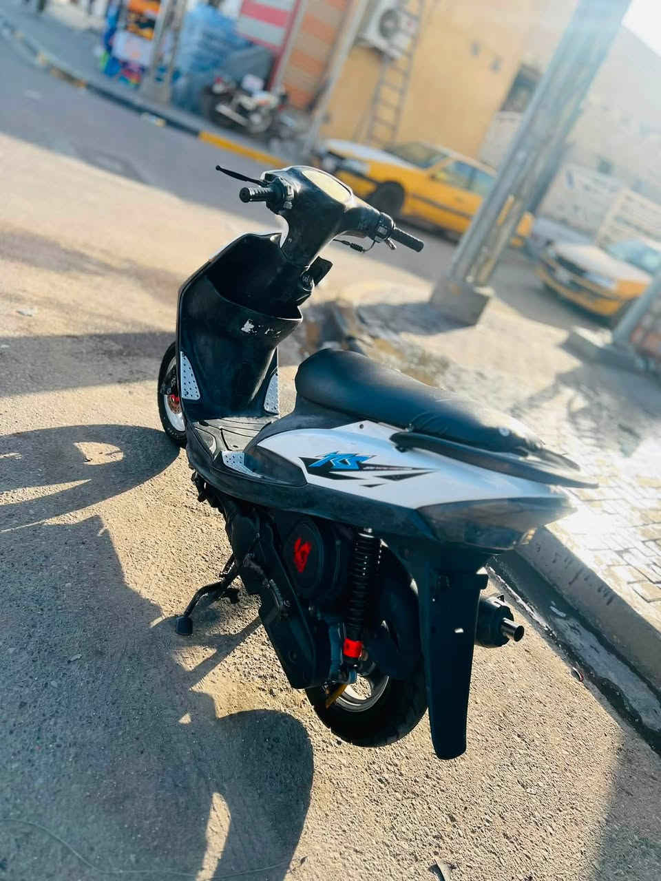 دراجه ماكس عدله للبيع سعر 600وبيهه مجال شي قليل لعناون بصره قبله رقم الهاتف ***********
