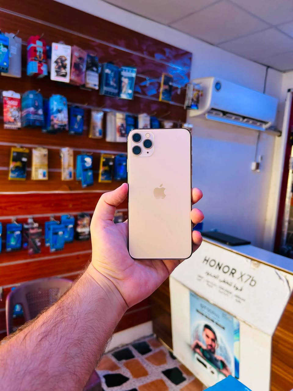 للبيع iPhone 11 Pro Max 📱
💾 الذاكرة: 256GB
🔋 البطارية: 74%
🛠️ الجهاز فقط مبدّل شاشة، نوعية تخبل وأم ضمان
 الباقي كله بلادي
بصمه الوجه شغال وكلشي بالجهاز شغال تمام
✨ الجهاز كلش نضيف ونظافته ممتازة
🛡️ مكفول حتى من الشخط

💰 السعر: 235 ألف فقط
📍 المكان: تكريت
📞 للاستفسار: ***********
