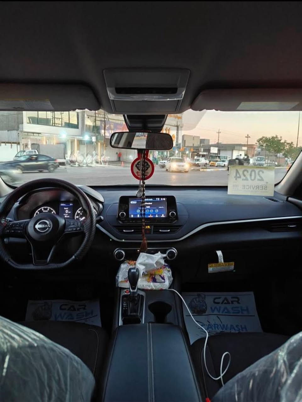 السلام عليكم

🚗 للبيع | نيسان التيما 2024 S

✔️ الفئة: S

- محرك 4 سلندر 2.5 لتر اقتصادي وقوي

- ناقل حركة أوتوماتيك CVT

- تشغيل بصمة + تشغيل عن بعد

- شاشة لمس

- كاميرا خلفية دوارة

- حساسات 

- رادار أمامي، تحذير الاصطدام، ومثبت سرعة ذكي تحكمات بالستيرن جهتين

- نظام مراقبة النقطة العمياء

- مكيف ممتاز منفصل تبريد ثلج 

حالة السيارة:

✅ الضرر بونيد وجاملغ بدون شاصي مكفولة صور  والضرر بالمنشور

✅ رقم سليمانية الجديد 

✅ السيارة نظيفة جداً وجاهزة للاستخدام بدون اي مصرف ممشى السيارة 27 ميل گير ومكينة وكهربائيات كلها بشرط وين ميعجبك افحص 

📍 الموقع: كركوك وبيها بطاقة بنزين 

💰 السعر المطلوب 138 بيها مجال بسيط 

📞للاستفسار الاتصال عالرقم ***********

نص مكتوب في الصور:
- 1 / 13 bid.cars