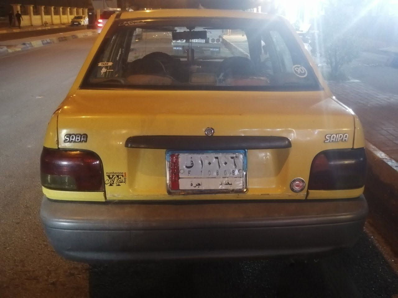 السلام عليكم
سايبا ٢٠١١ رقم بغداد
مشروع وطني
شواصي نضاف
كير شرط
محرك بيه بخار
هيئة وغرامات ٥٥٠ (عل مشتري)
سيارة حلوة وكاعدة السعر ١٧  للاستفسار ***********
