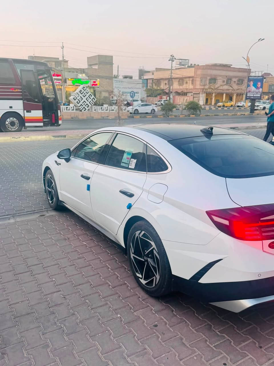 السلام عليكم
سوناتا 2024 بانزين خليجي ضمان شركة هيونداي 

ماشيه 28 الف 

اعلى مواصفات limited سياره جديده مال جناي 

رقم بغداد مكانها النجف 

للاستفسار الاتصال على الرقم 

*********** متوفر واتساب
