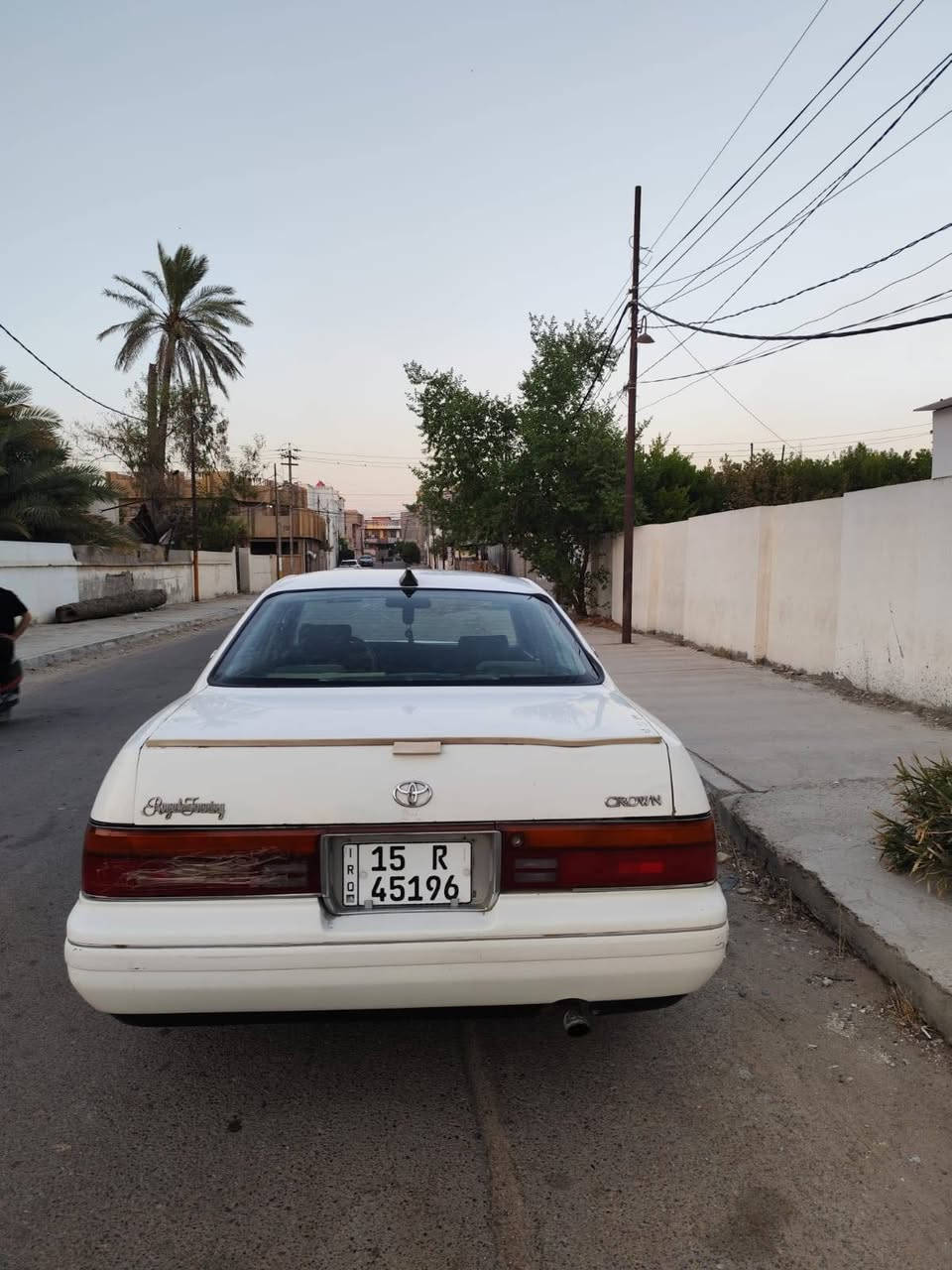 سلام عليكم تويوتا بطه موديل 1995 مكفوله من الكصه ونقل جثه وعيب شرعي محرك 2500 مصبوغه عام جمالي مكينه وكير نضيفات حداديه جديده نقص تبريد فقط كلشي شغال بيهه رقم انبار تحويل ثاني يوم  مكان السيارة الانبار الفلوجة سعره 48 الاستفسار الاتصال ***********
