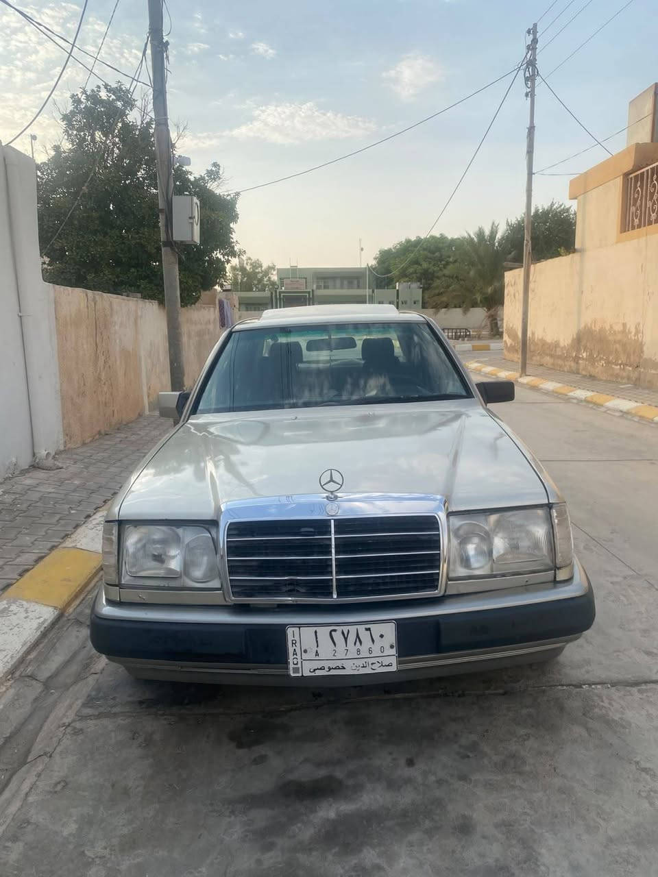 السلام عليكم 
للبيع فقط السعر 36 
مارسدس دب مديل 90 اصل رقم صلاح الدين مشروع وطني تحويل مباشر كير ومحرك بطة 2500 مكفولات تبريد شغال فتحه سقف شغال طكتين قواعد دبلات واحد مصلح كهربائيات شغالة كلها تخم تاير وحدادية جديد بيها طخه بحامرلغ لورة ومصبوغه عام تكم شواصي كفالة السيارة تعمير جديد مابيها اي نقص مكاني ديالى لسعدية ***********
