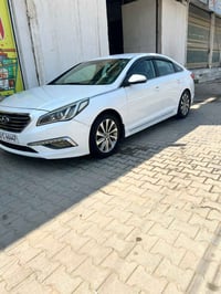 سوناتا • للبيع