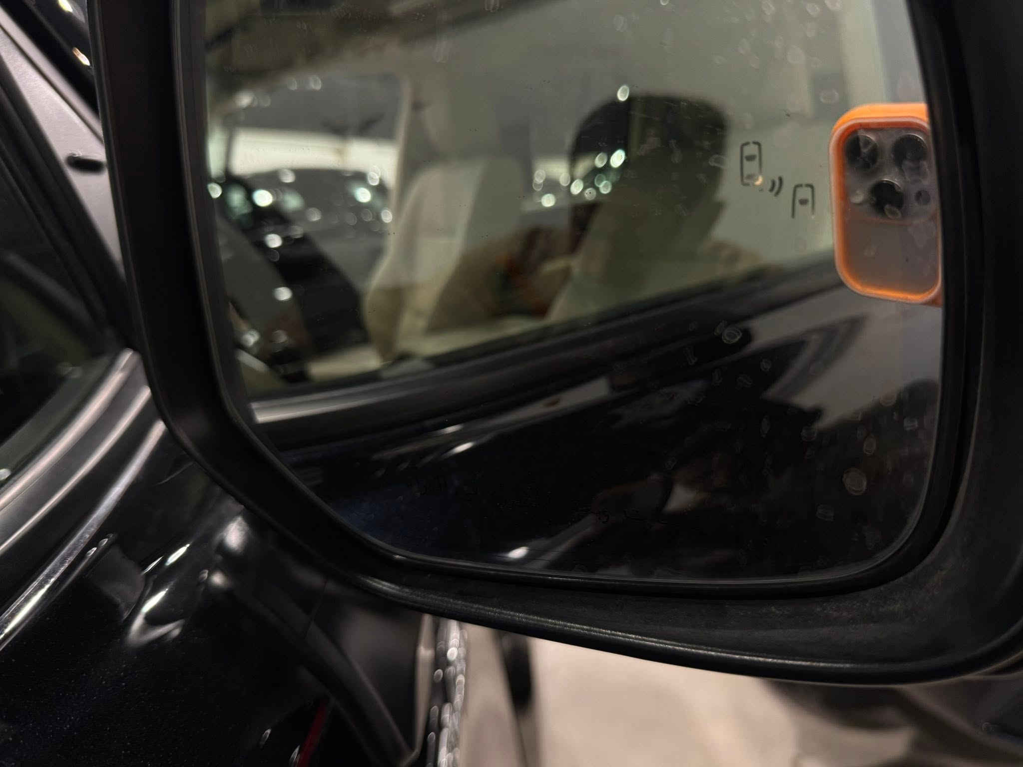 🚙🔥 تويوتا لاندكروزر 2024 GXR Black – وكالة SAS 🔥
✅ موديل 2024
✅ فئة GXR Black
✅ محرك 4000
✅ وكالة SAS
✅ ماشية فقط 26,800
✅ مغلفة PPF
✅ كتلوكات بصمات وعدة كلة جاهز

سيارة جديدة واستعمال بسيط ونطيفة 
وبعدها تحت الضمان والصيانة المجانية .

📍 متوفرة لدى محمد الخزعلي لتجارة السيارات
بغداد – الكاظمية – جكوك قرب مرور الكاظمية

📞 للاستفسار والحجز:
***********

🔥 عداد قليل + تغليف PPF + فئة مميزة… فرصة تستحق المشاهدة!
