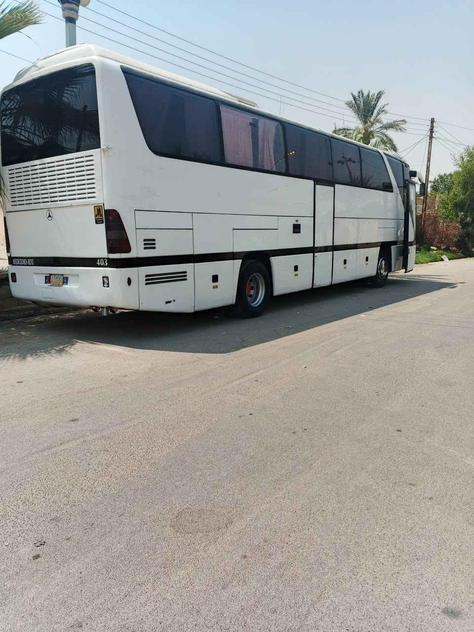 باص ٤٠٣ • ٥٤نفر • ٢٠٠١