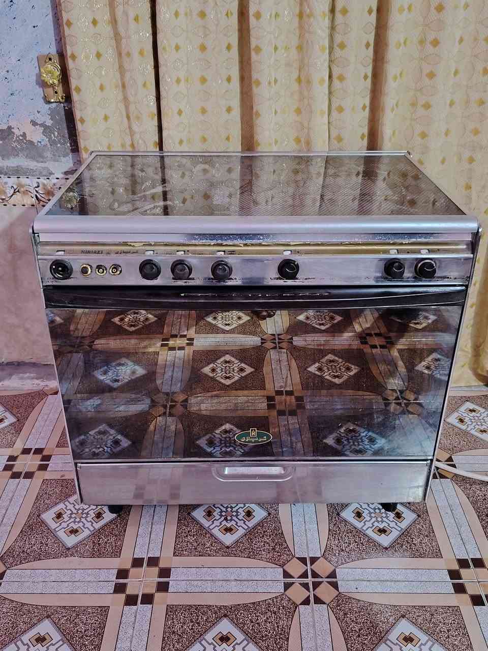 طباخ كريازي شرط شغل نار زركه سعر200 وبي مجال لشراي متواجد وتساب ***********
