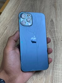 للبيع 12pro max شرق اوصط ثلاث ايات ماستر الجهاز عله أيدي   ذاكرة 256 ب...