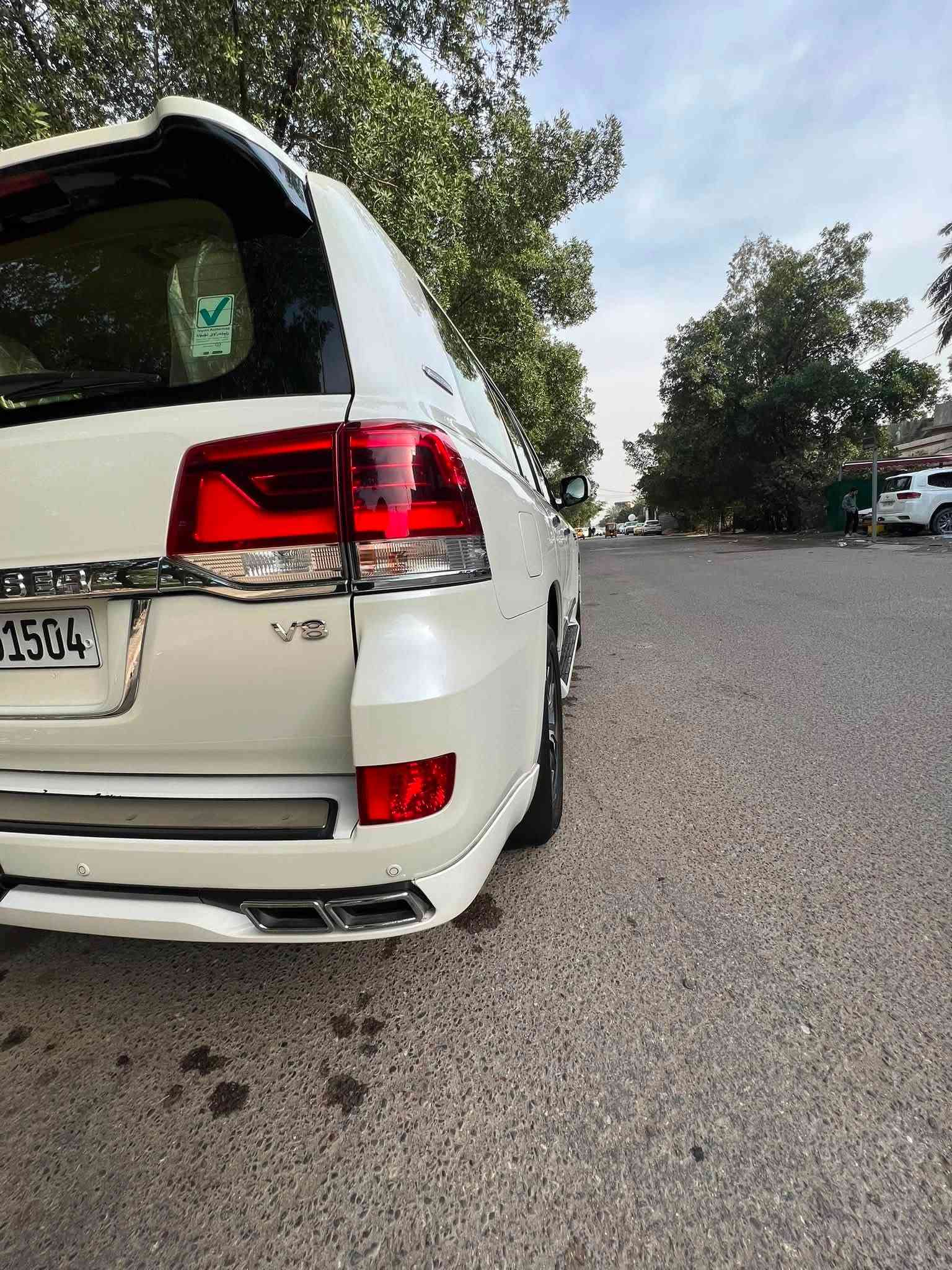 لاندكروز 2020  GXR V8  4.6
ماشية 58 الف KM فول مواصفات 
رقم اربيل السعر 525$ 
***********
