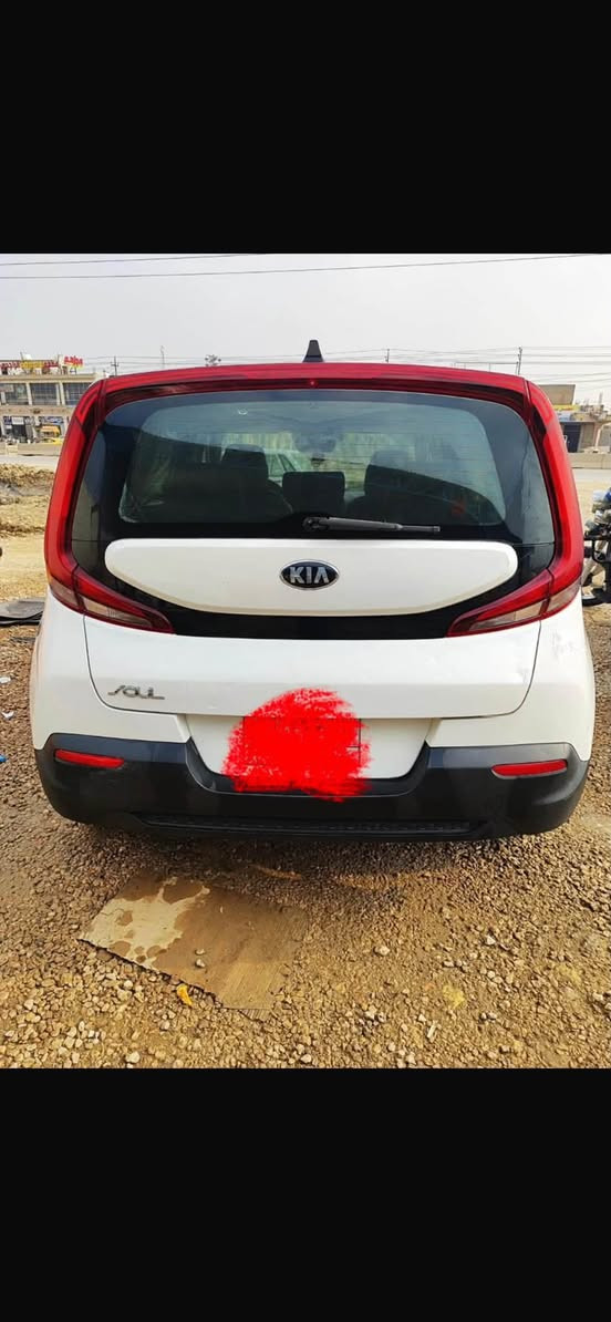 السلام عليكم
صول موديل 20 تحويل شرط 
كير كفاله 
مكينه كفاله 
حداديه كفاله 
تبريد كفاله 
سياره بلاد شرط 
غرفه جديده 
ماشيه 70 
فول عده الفتحه 
شاشه كاربلاي 
تحكمات سستم صوت 
سياره متصرف عليها دينار 
مكينه 2000 دوش دير عادي واتوكل 
السياره حادثه جاملغين خلفيه وجاملغ امامي قماره كلير بيه حالوب على وظعيته 
سياره احلى من الصور 
مكان بابل المركز 
*********** 
معروظه 100 وبيه مجال 
ماسنجر ماعندي واتساب موجود 

واتساب موجود بكل وقت

نص مكتوب في الصور:
- ZTE Axon 30 Ultra 5G