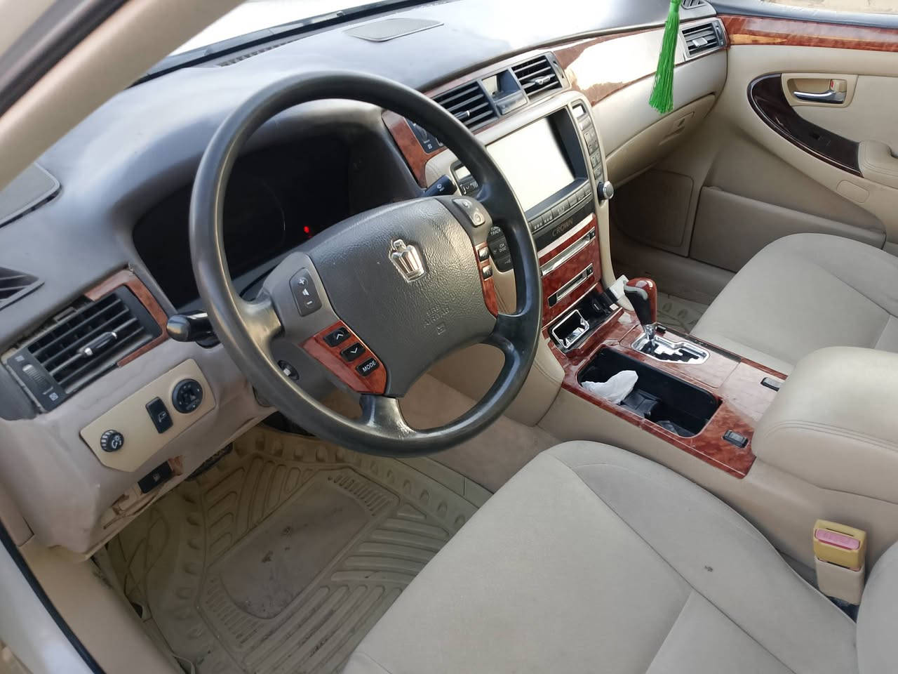 السلام عليكم شاهينه 2004 الربيع
السعر 135وبيها مجال للشراي 
هذا رقمي ***********

