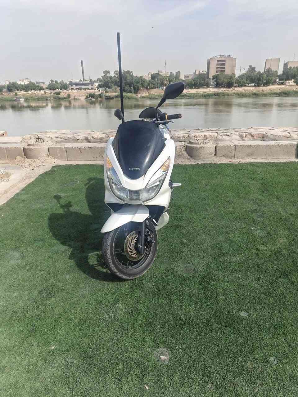 PCX جيل الثاني • ١٥٠ • مشيه ٣٠الف