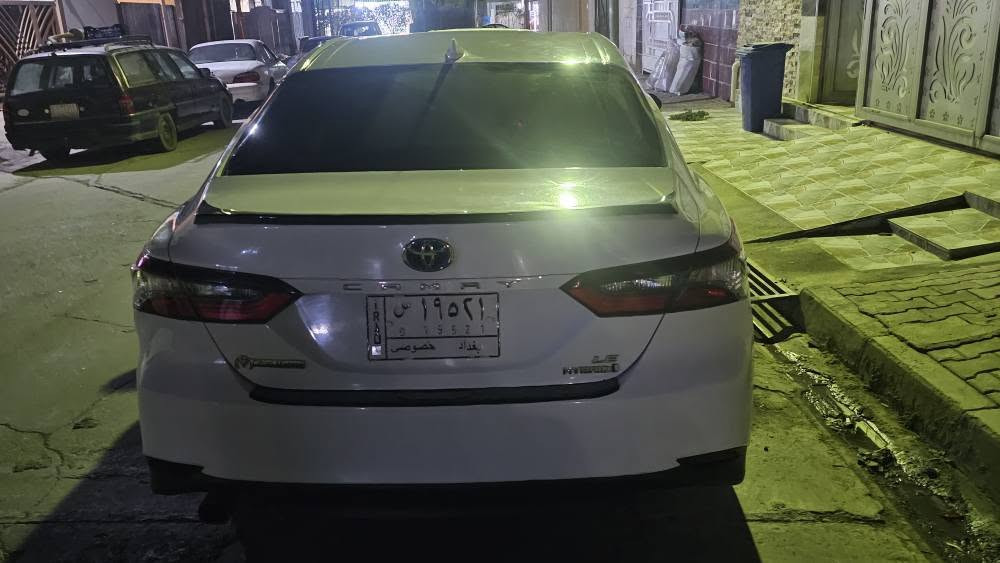 Camry 2022 hibred LE 
ماشيه 68 على وضع شركه رقم بغداد سنويه جديد لحد ٢٨ هزه وبرد جديد شرط تحويل راعيها ببغداد يعني تحويل يحول ببغداد بيها بونيد صبغ و٣ اماكن بارد ورقه فحص بالمنشور سعر 165 وبي مجال للجناي للاتصال *********** كركوك, العراق
