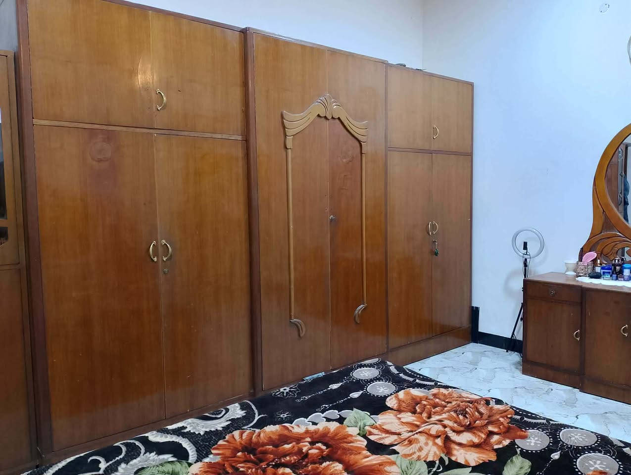 غرفة نوم • نظيفه جدا • واسط الزبيديه