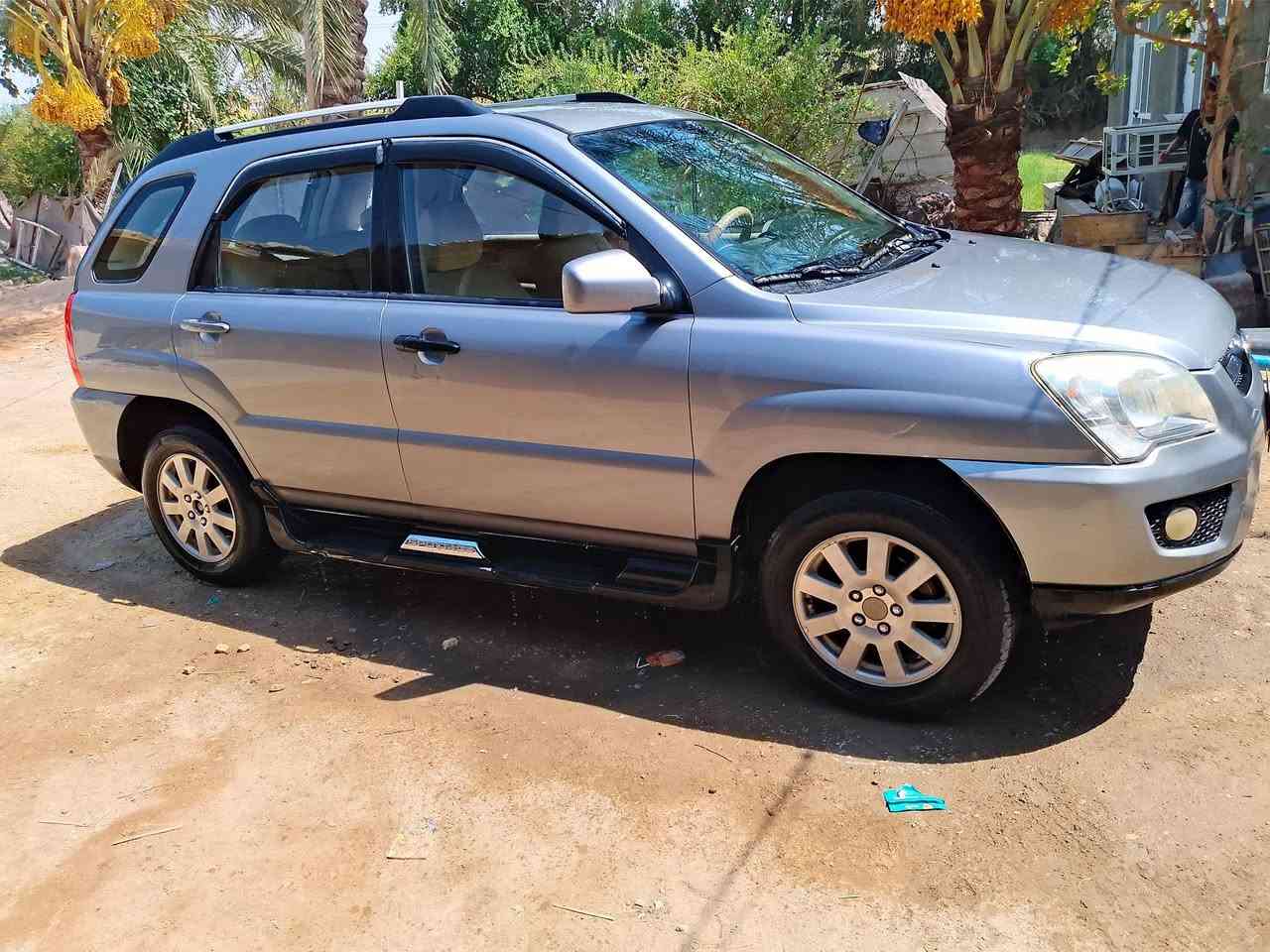 سبورتج 2010
رقم واسط 
ماشيه 217
السعر 120 وبيه مجال بسيط
مكفولة عدا بارد قليل 
بالجاملغ الامامي 
الاستفسار الاتصال ع رقم 
مكلف بالنشر 
***********
