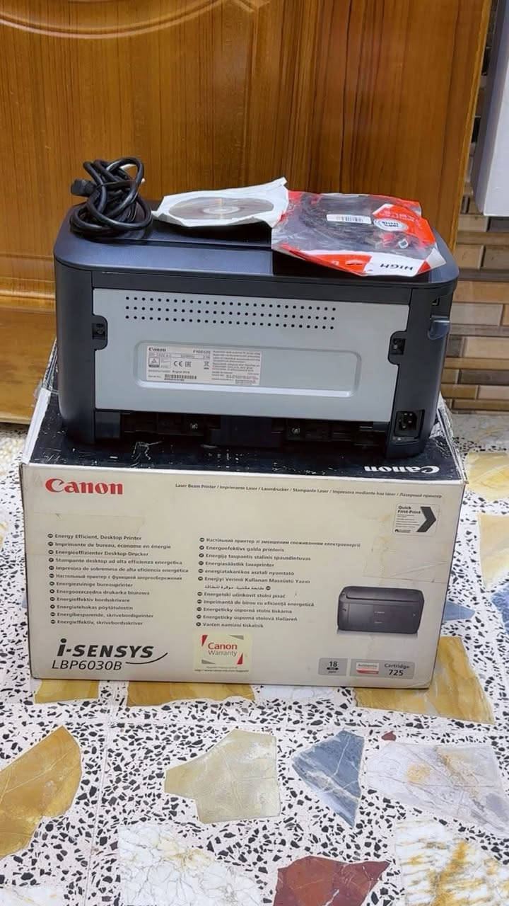 طابعة كانون LBP6030B ليزري ابيض واسود كاترج باودر بعده مال شركه بيها والجديد سعره ١٠ اف يطبع 2000 ورقه وتطبع من الموبايل والحاسبه 
بغداد الشعب 
***********
