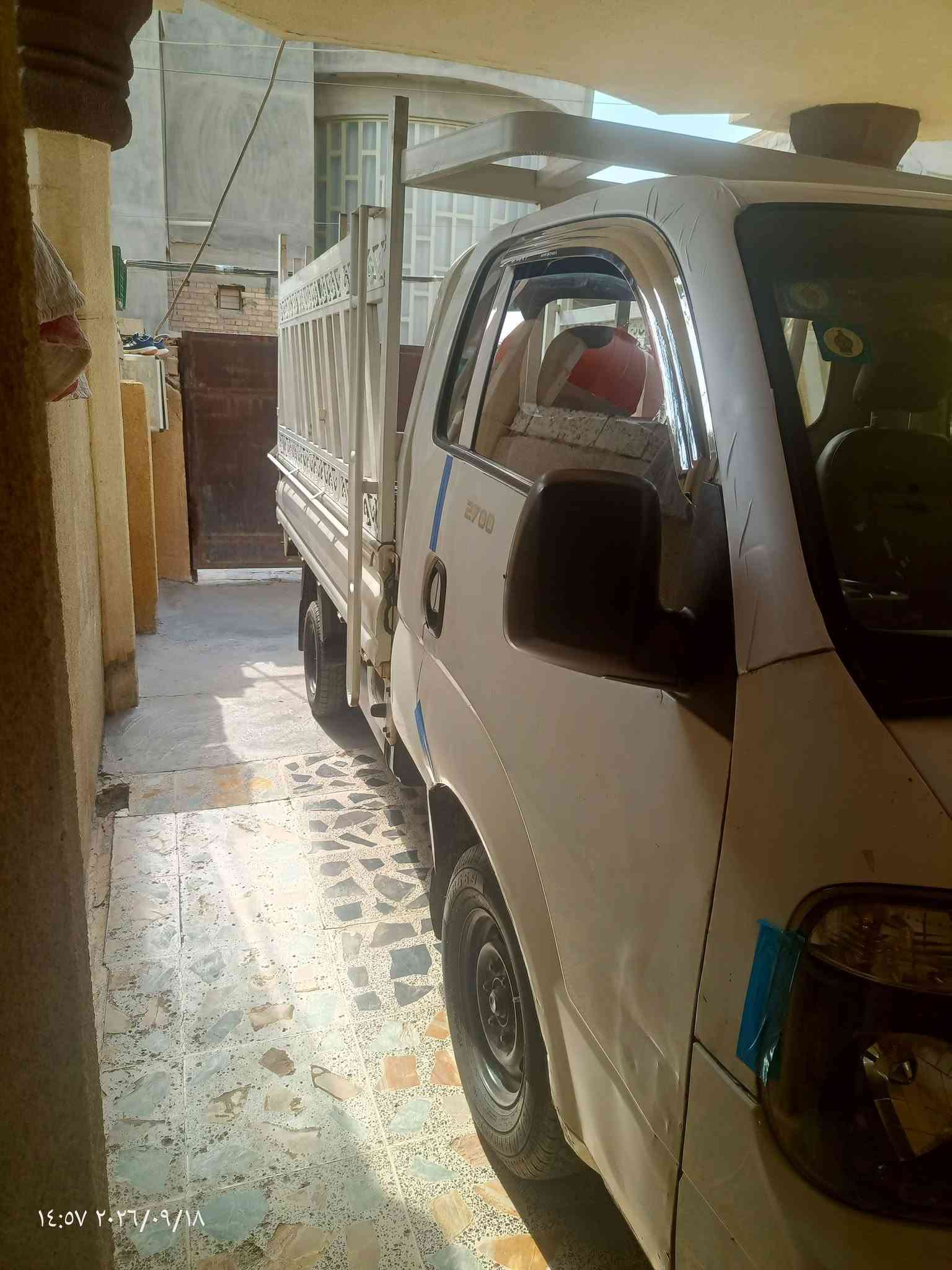 السلام عليكم كيا بنكو موديل14سيارة حلوة كير شاصي محرك بي خيط تبخير بدون تنقيص مكفولات سيارة مال جناي طقم تاير صدر جديد سيارة بلادية سعر 105وبيه مجال عنوان بغداد المدائن رقم ***********سيارة بسمي تحويل ثاني يوم

نص مكتوب في الصور:
- ١٤:٥٨ ٢٠٢٦/٠٩/١٨
- ١٤:٥٧ ٢٠٢٦/٠٩/١٨
- 14:58 2026/09/18
- 14:57 ٢٠٢٣/٠٩/١٨