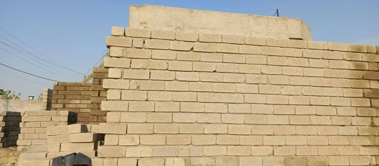 سلام عليكم خلفه بناء نشتغل على الف أو على يوميه بسعر مناسب *********** بي واتساب
