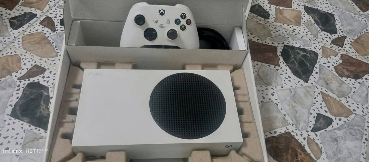 اكس بوكس سيريس اس للبيع
Xbox series S
512
لوك ستيكر غير مفتوح
كامل الملحقات ويا العاب داخل الحساب
كامل الملحقات
يده الاصليه غير مفتوح
وايرات كلها مال شركه
ويا كارتون الأصلي 
اصدار 2023

السعر 380
***********
العنوان بغداد البلديات
يوجد توصيل لكافه المحافظات 🌹🌹
