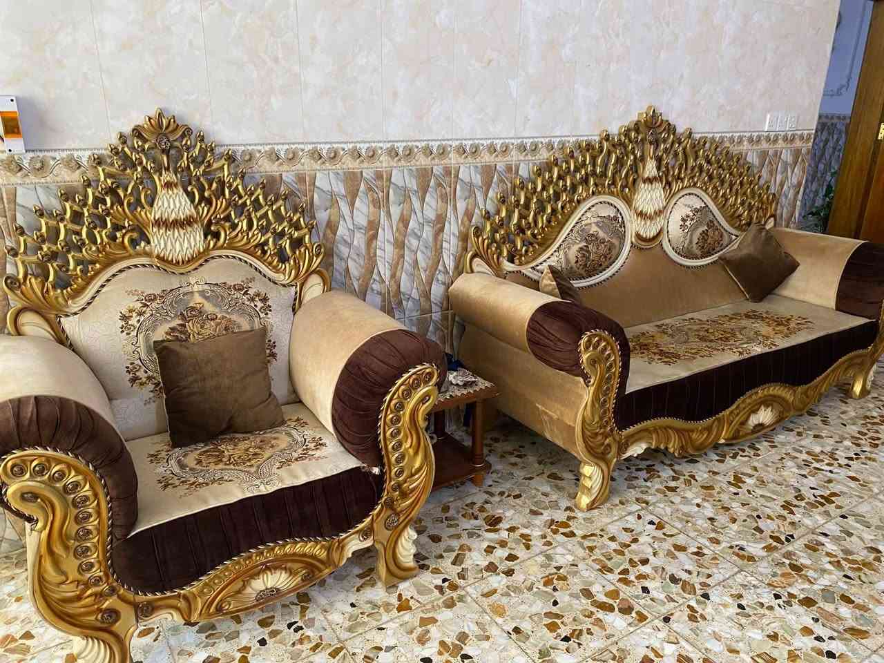 سلام عليكم 
تخم درجه اول ستخدام قليل 
شغل معمل درجه اول بعد على وضع معمل 
قنفه كبيره عدد 2 قنفه وسط عدد 1 كراسي عدد 2
العنوان كربلاء الهنديه خلف بريد الهنديه 
رقم موبايل ***********
بسعر 650الف بي مجال
