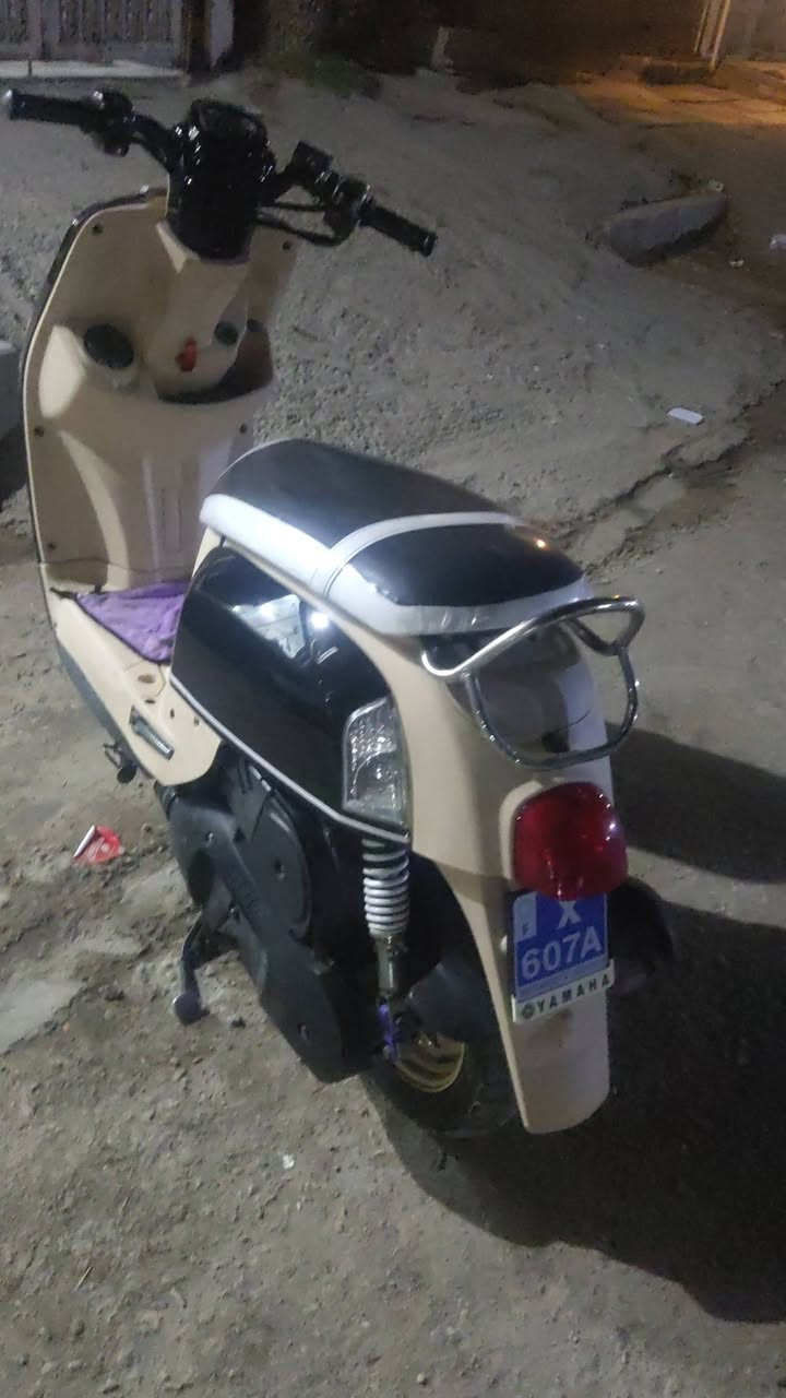 ةدراجه بوليسي  نوزل ما مفتوحه فقط تنضيف نوزلات  سعر 650وبيه مجال قليل مستعجل على بيع ***********
