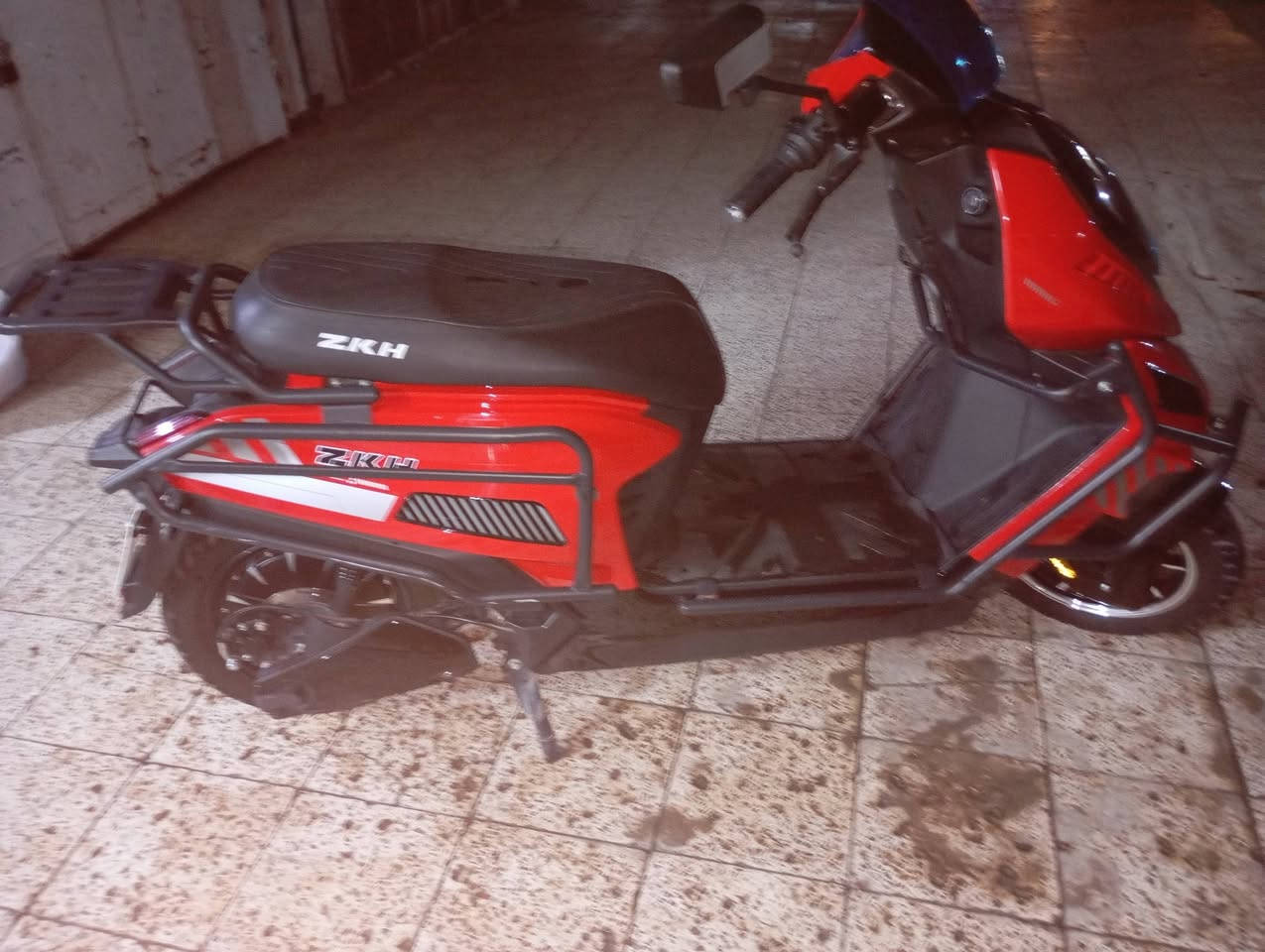 F16 • شحن • بطاريات جديده