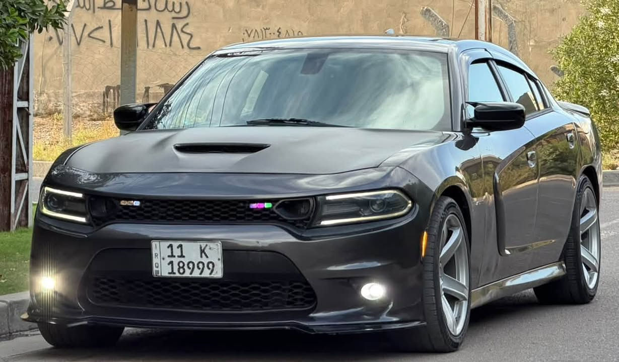 Dodge Charger Hemi R/T  2016 دوج جارجر هيمي
ضررها جانبي مطخطخه مو قوي. صبغ ٣ قطع و ٣ قطع تبديل
جميع الايرباكات سليمة. ( لغد شاصي مكفول ) 
محرك و الكير مكفول شرط الفحص غير مفتوح
عليها منظومة غاز و بيها كارت 
المواصفات  : 
- محرك 5,700
- شاشة وسائط كبيرة 
- كاميرا خلفية دوارة
- كشنات تدفئه
- شفتات ستيرن تبترونك 
- مري قلاب + حساس للضوء العالي 
- بصمة تشغيل + بصمة ابواب
- تشغيل عن بعد
- منظومة زينون 
- مود Sport
- ويل حجم 20 و تخم تاير جديد
عليها كت كامل Srt بنيد و دعاميات و دووس  
جاهزه السياره متحتاج اي صرف
السعر 148 ورقه ماكو هيج سعر و بيها شي بسيط
عنواني بغداد / الكرخ 
***********
***********
