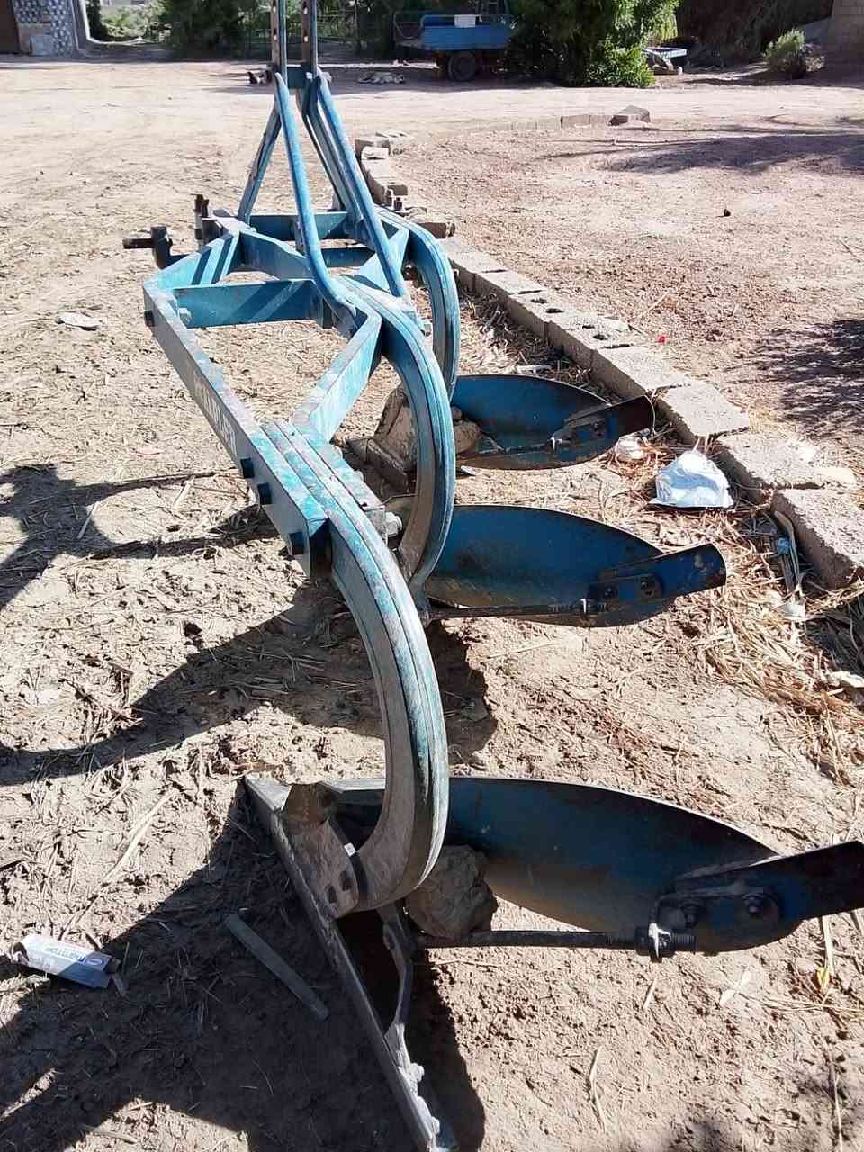 سلام عليكم فدان اولبير للبيع حجم 14نضيف مكان ديونيه الستفسار عل رقم***********
