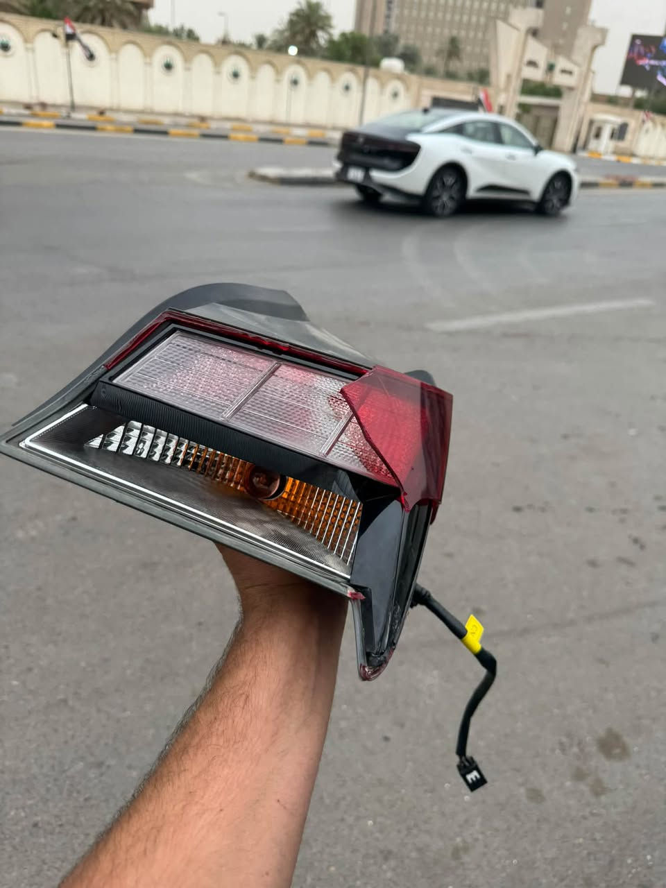 بك لايت • الانترا 21 • قطع غيار