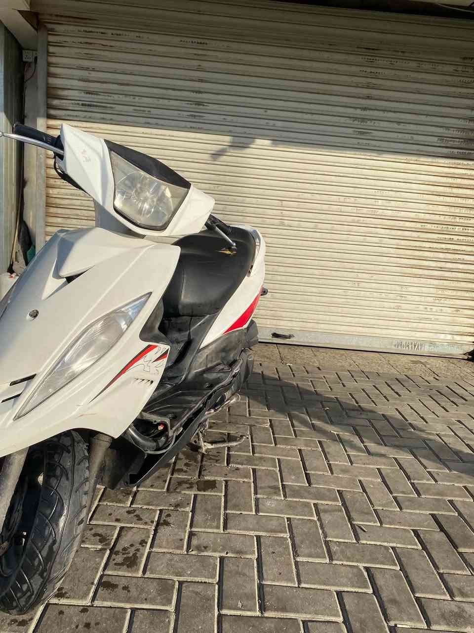 سلام عليكم شباب جيتي ار للبيع دراجه نضيفه خير من الله شلعه ومعدل ومكينه مكفوله كلشي مكفول نقوصاتها فقط كتف اشاير وبريك خلفي المكان بغداد طالبيه السعر 900 الرقم ***********
