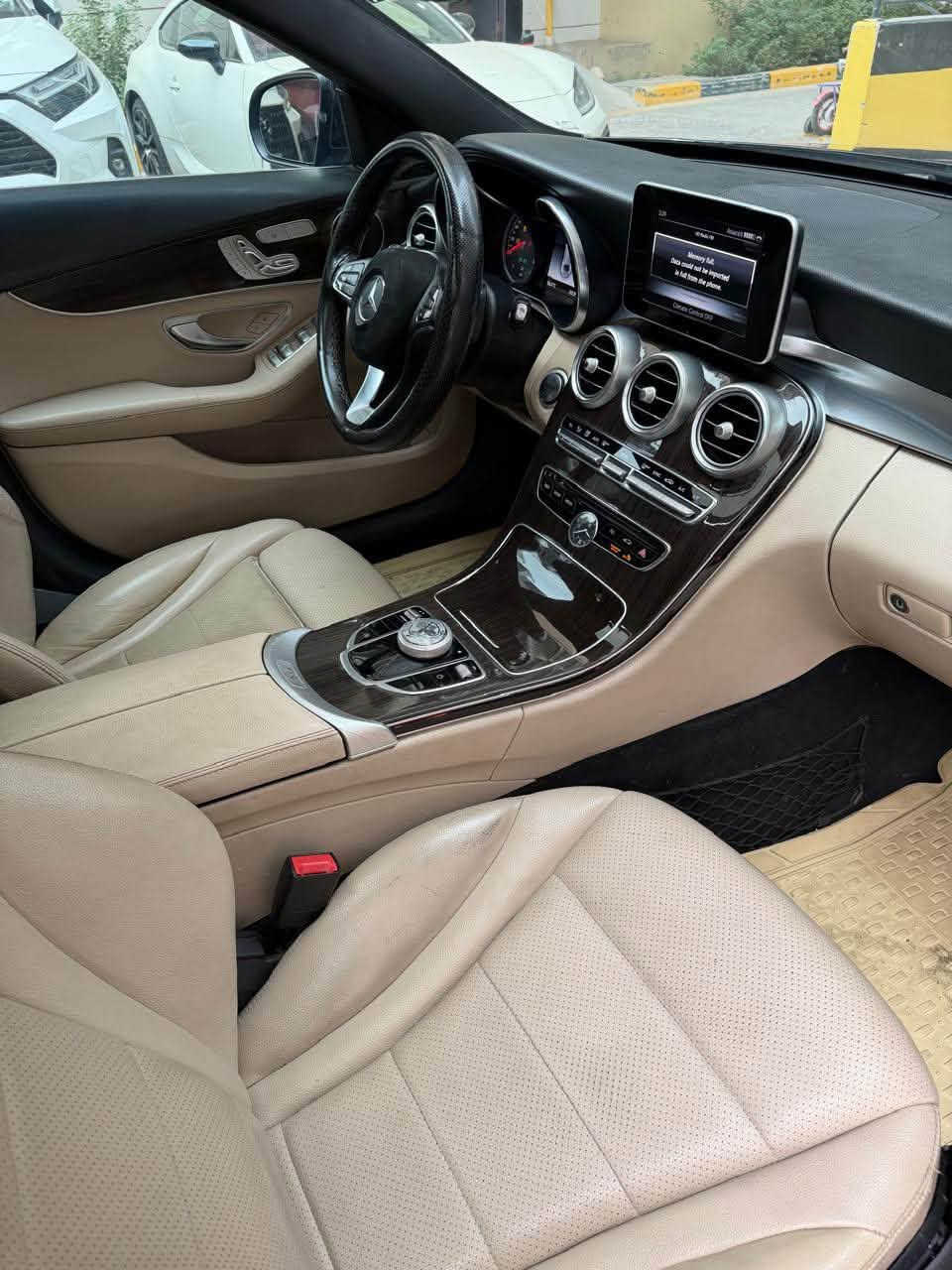 مرسيدس C300 • ٢٠١٨ • رقم بغداد
