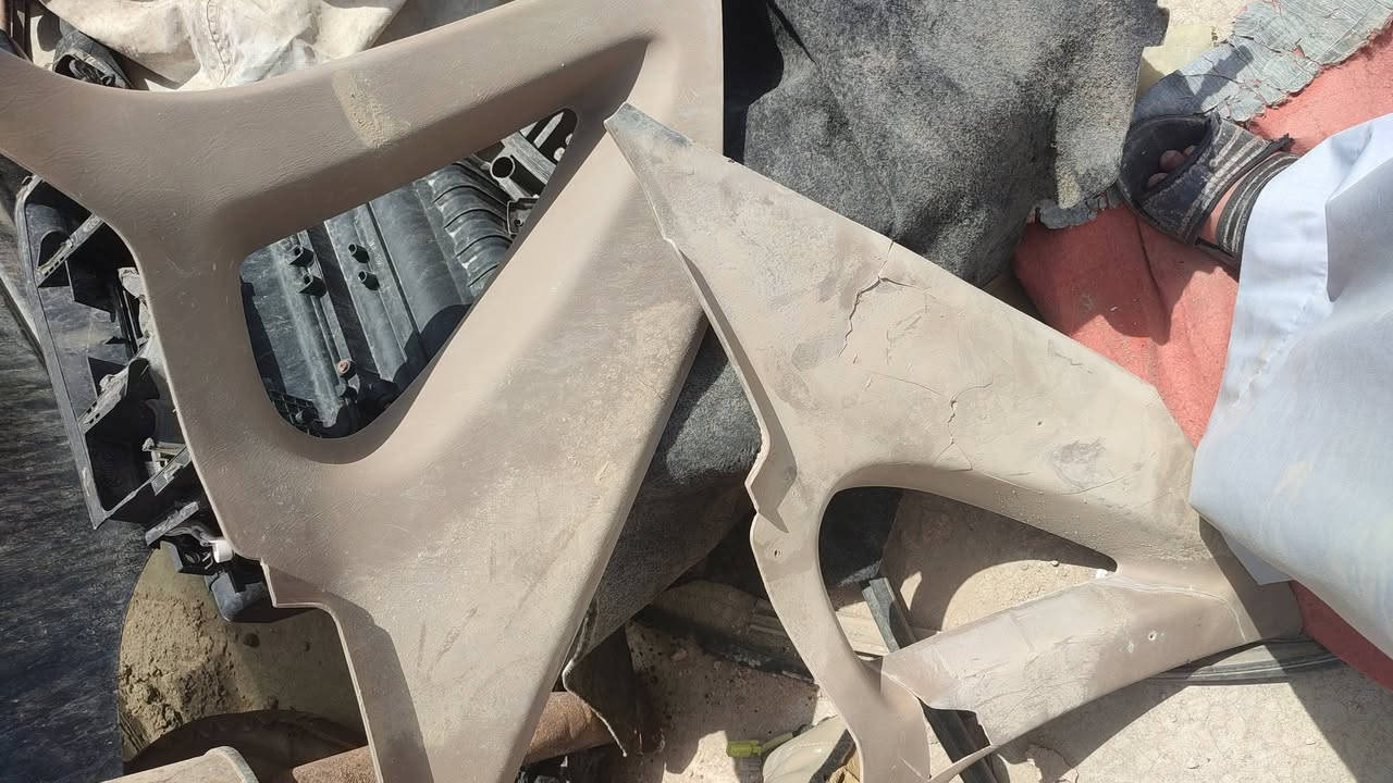 غرض افلون موديل 96رقم تفصيخ العنوان النجف شارع المعمل ***********
