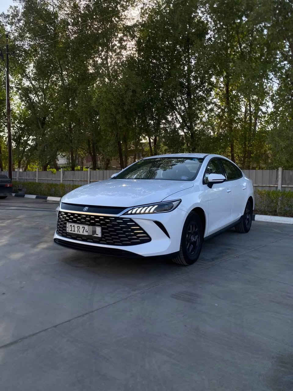 اخت الزيرو BYD كن بلاص 
كفاله عامه من الصبغ والتبديل والبارد… 
شرط التحويل 
مع كافه ملحقاتها..في وضع الشركه شرط الفحص 📍
HEV 800
EV 600
KM 1400
بغداد .حي الموصلات 
للستفسار ***********
19.300
وبالعافيه
