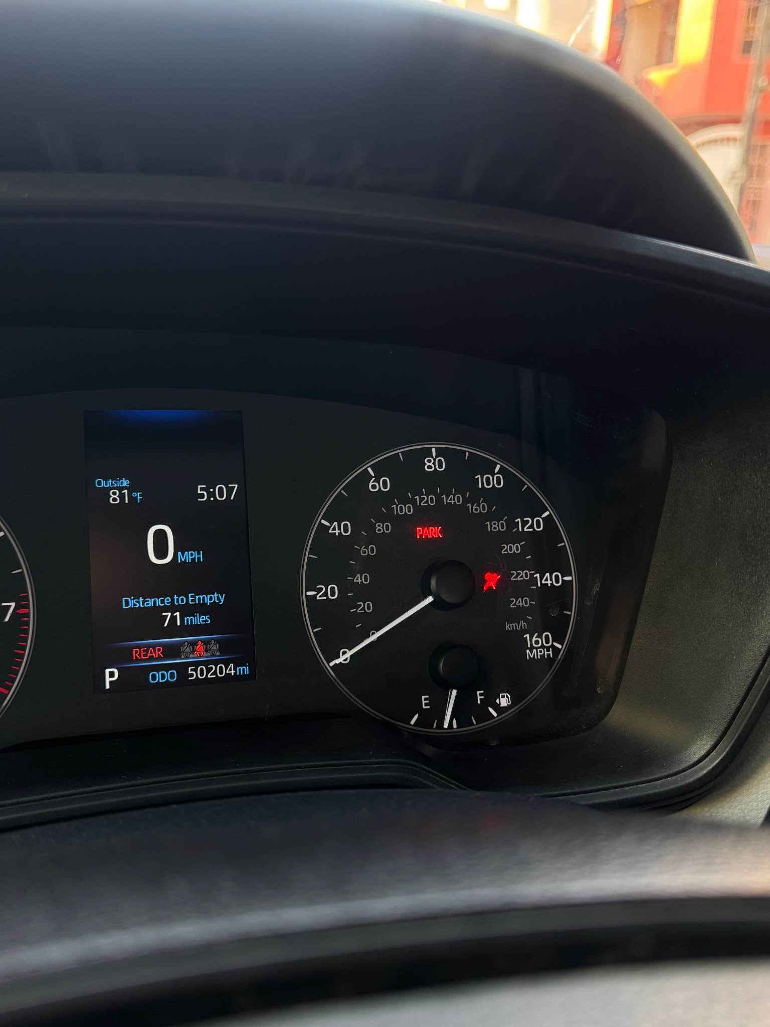 Toyota .corolla

موديل 2023
فئة LE..المرغوب 
حجم المحرك .2000
لون ازرق
وارد امريكي  
ماشية 50 mi
مواصفات LE معروفة 
شاشة كبير
كامرة
تحكم استيرن
بلوتوث 
واير ليس
تحديد سرعة
سنويه هزه براد جديد لحد 2030 
بطاقة بانزين موجود 
تحويل وكاله شرط ثاني يوم 

ضرر سيارة موضوح بل منشور سونار مع رقم شاصي
  5YFB4MDE9PP018636
كير محرك شرط بدون صرف و بخار 
حجر بلادي  
مكان سيارة 🚗 كركوك 
الرقم: *********** كركوك, العراق
