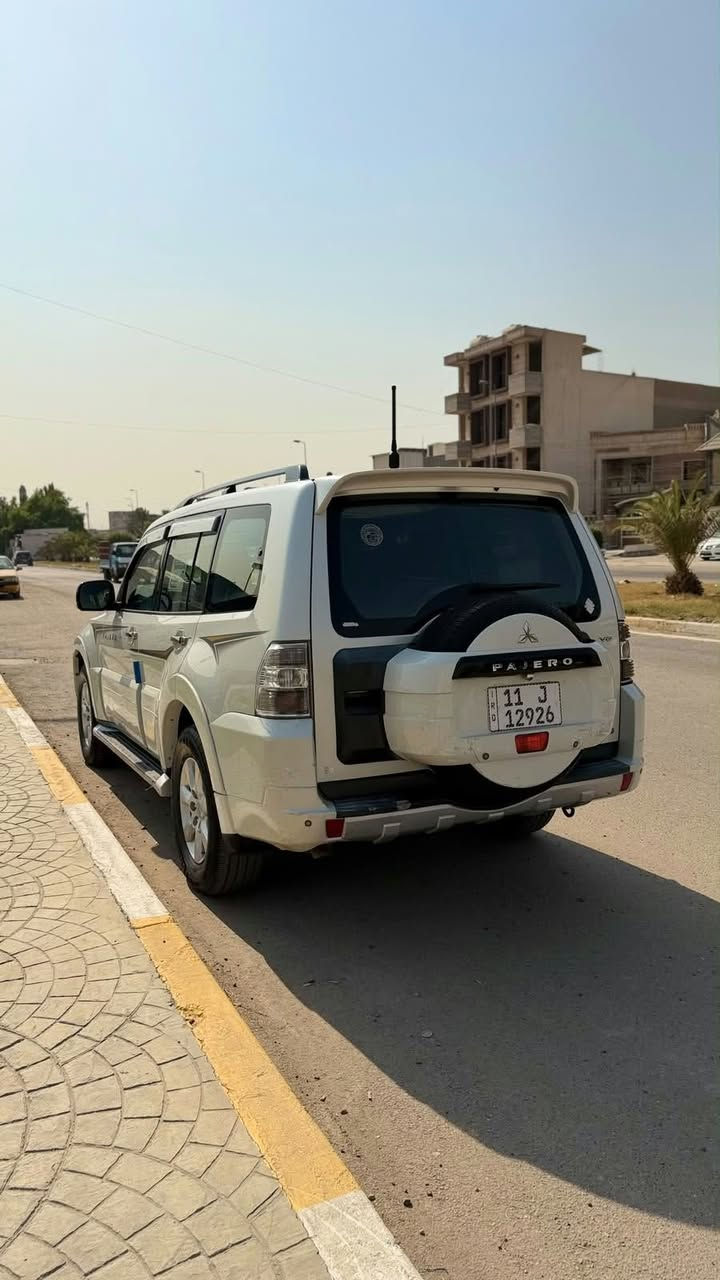 باجيرو ٢٠١٠ • مكينة ٣٦٠٠ • فول مواصفات