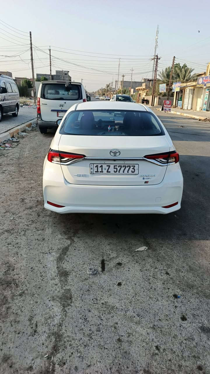 كورلا هايبرد
الشكل الخليجي 
محرك 1800الاقتصادي
رادار امامي
مثبت سرعه
اوتو هولد قياده ذاتيه
تبريد قطعتين 
فتحه اشاير بالمري 
بصمه
ماشيه 40 ضرر مثل ما موضح بالصوره 
***********
