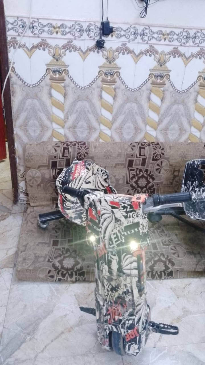 مكلف بل نشر تواصل عبر اتصال واتساب رقم ولد  سعر سعر واحد 80  باله كلهن شغلات هذا رقم صاحب سكوترات تواصل ويا / ***********

