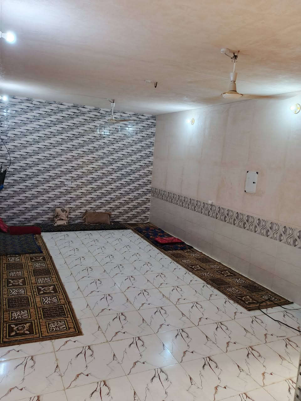 بيت للبيع • حي المهندسين ثاني شارع • غرفتين