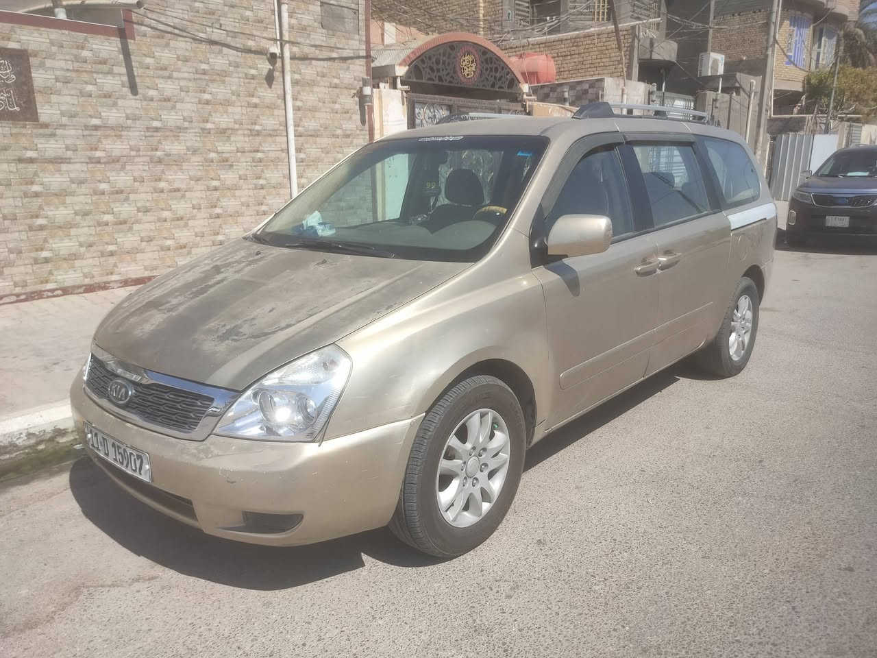 كيا سيدونا 2008 ضربه بالجاملغ الخلفي الأيمن ماعابره كير ومحرك خير من الله سعرها 115 وبيها مجال بسيط مكانها السماوه قضاء الرميثه ***********
