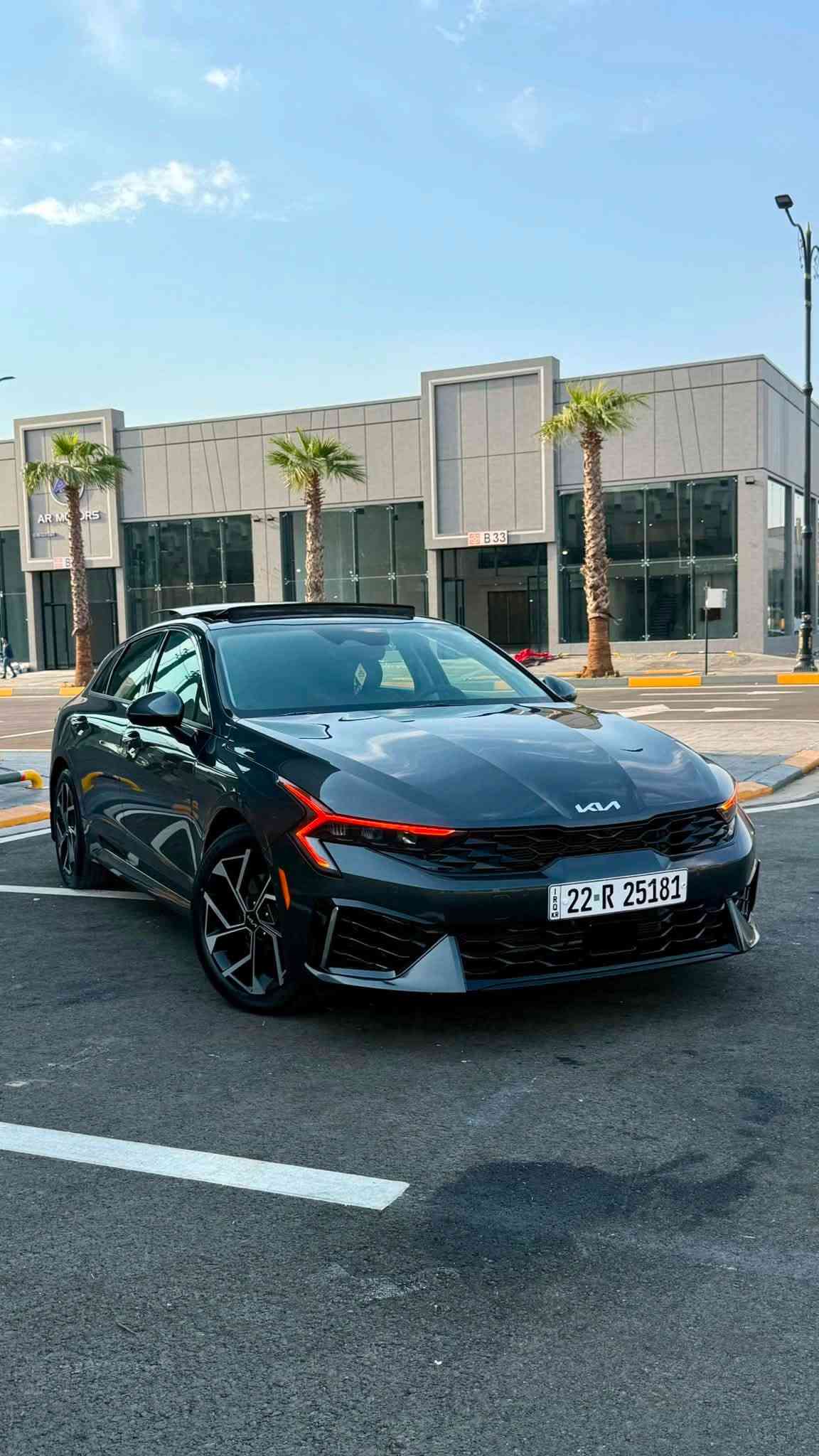 Kia k5 2025✈️

فئه :EX اعلى مواصفات ب K5

🔴محرك السياره 2500 تنفس طبيعي 
🔸سقف بنوراما بل كامل 
🔸كشنات جلد + تبريد وتدفئه 
🔸تدفئه استيرن 
🔸 5كامرات + فتح كامره مع الاشاره الجانبيه 
🔸كشنات خزن 
🔸13 سماعه Bose
🔸 شاشه متصله تدعم كاربلي واندرويد اوتو 
🔸حساسات اماميه خلفيه 
🔸قياده ذاتيه 
🔸گيج الاكتروني
🔸مرايه شفط + قلاب ع وضع R
🔸شحن وايرلس
🔸5وضعيات قياده 
وبعد بيه هواي مواصفات 
السياره رقم اربيل وجاهزه مابيه اي مصرف 
🔸حادث السياره سطحي فقط بنيد صبغ بدون دواخل بدون شاصي بشرط  لايتات + راديترات بلاديه 
📍 مكان السياره:اربيل 
السعر 198 وبيه مجال ماكو EX بهذا السعر 
واتساب :***********
رقم الشاصي :KNAG34J70S5293135
