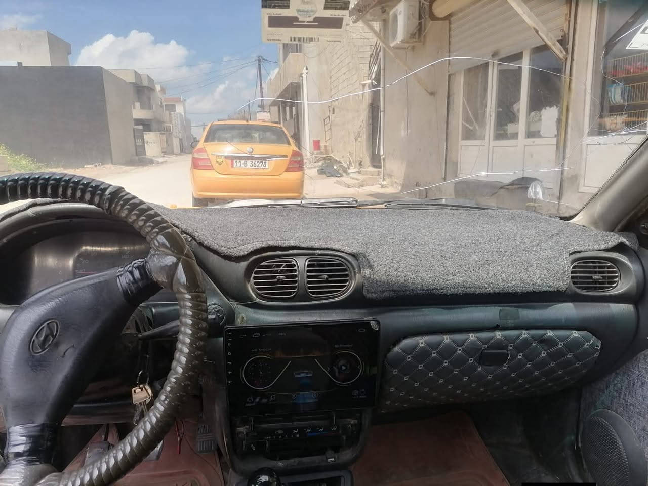 للبيع  هونداي اكسنت موديل 94 شرط تحويل و كاله
محرك بي خيط ضعيف كلش كير جديد 
باتري جديد كهربائيات كلها شغاله بطاقه مابيها
سعر 25 بيها مجال
*********** كركوك, العراق
