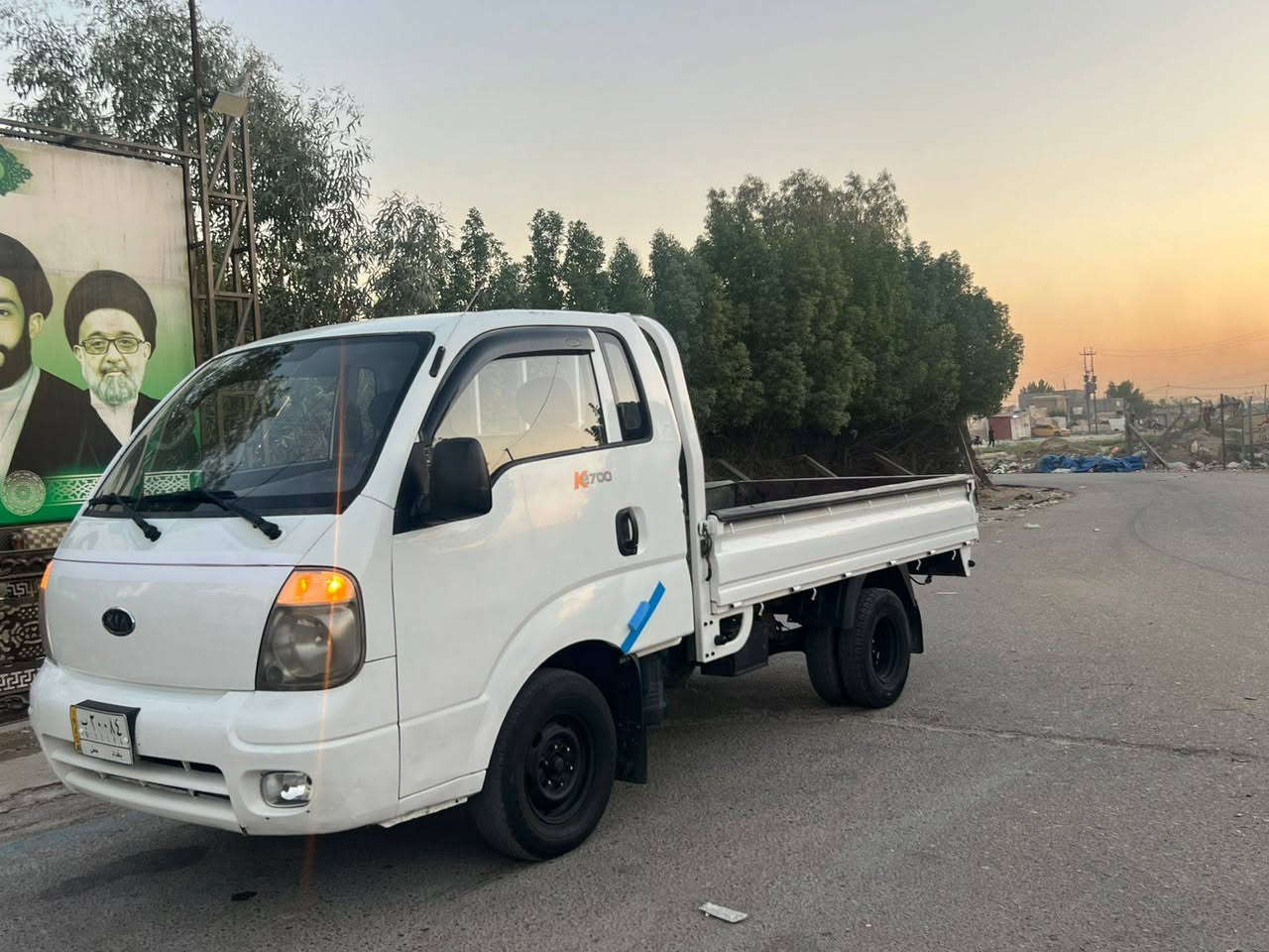 السلام عليكم كيه موديل 12 محرك 2700 رقم بغداد سنويه بسمي مكفوله حادث والصبغ والتبديل محرك وكير وكسن كفاله تبريد ثلج تخم تاير جديد خلفي 13 كوري دواخول شركه *********** السعر 100 وبيها مجال بصيط عنوان بغداد حي الامين خاص مغلغ
