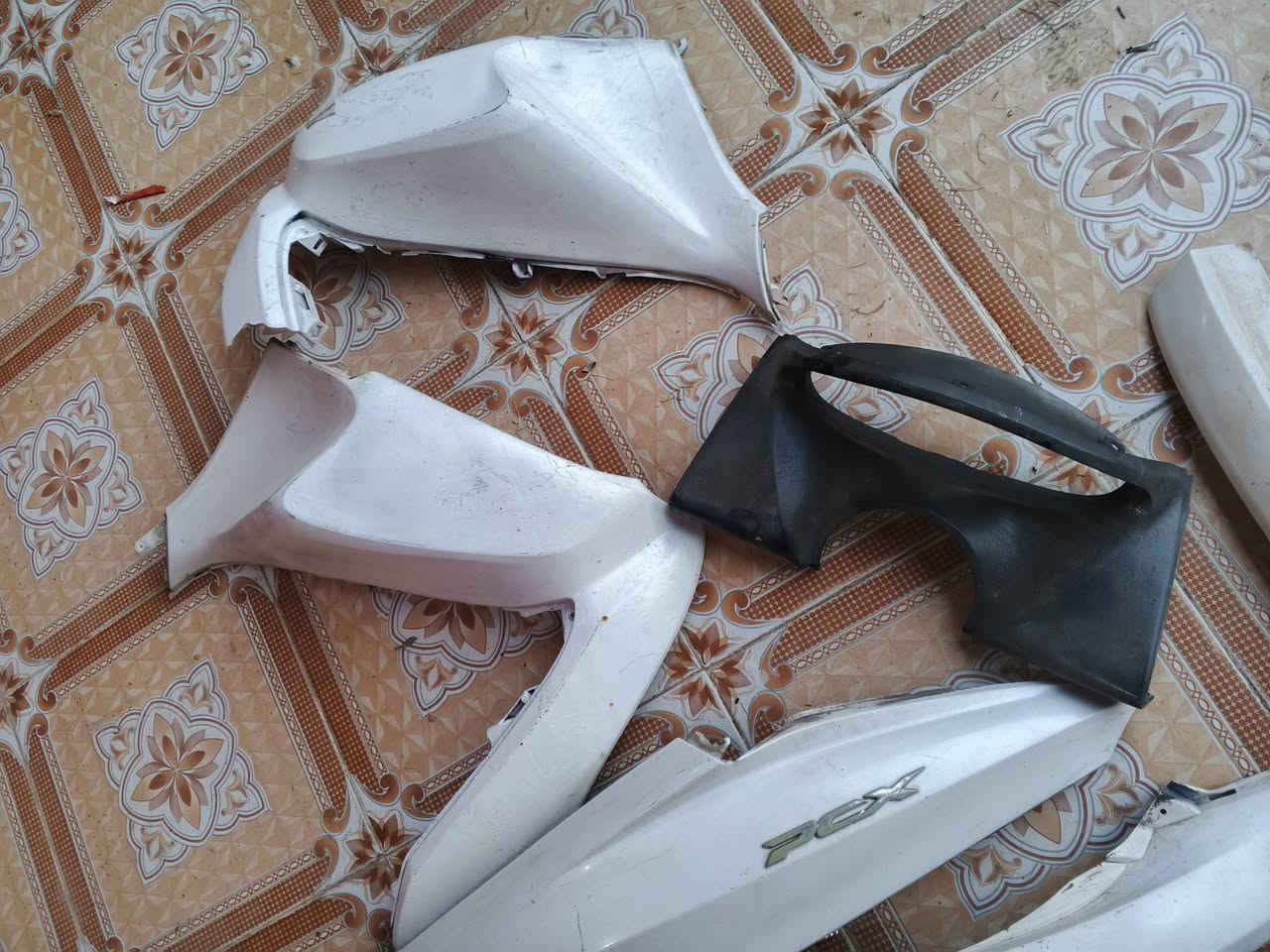 كفرات بي سي اكس البيع مستعمالت جيل الاول ***********
