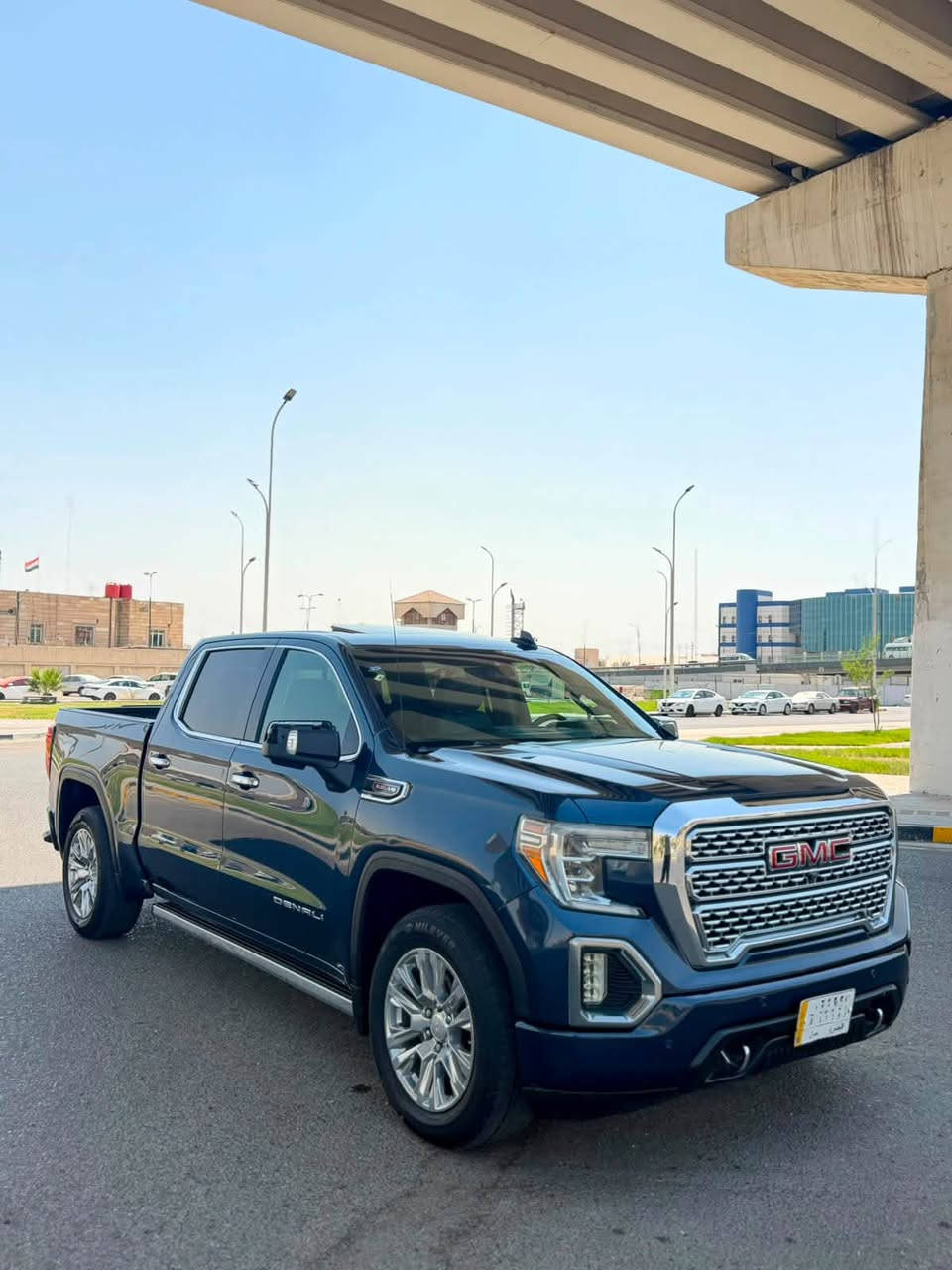 🇺🇸سلام عليكم ورحمة الله 🇺🇸
*  GMC سيرا 2019 
* SLT 
*  8 V — 5300
باب طويل بدي قصير المرغوب سيارة حادثهة جاملغ والبنيد 
بدون دواخل سيارة فول فول مواصفات فتحة صندوك قطعتين كشنات جلد تدفئة تبريد رقم بصرة بسمي مكينة 
كير كفالة شرط ماشية 98،000 الف حقيقي 

🔥 ✅ السعر { 243 } بيهة مجال قليل 
✅ الاستفسار: *********** 
✅ مكاني البصرة

